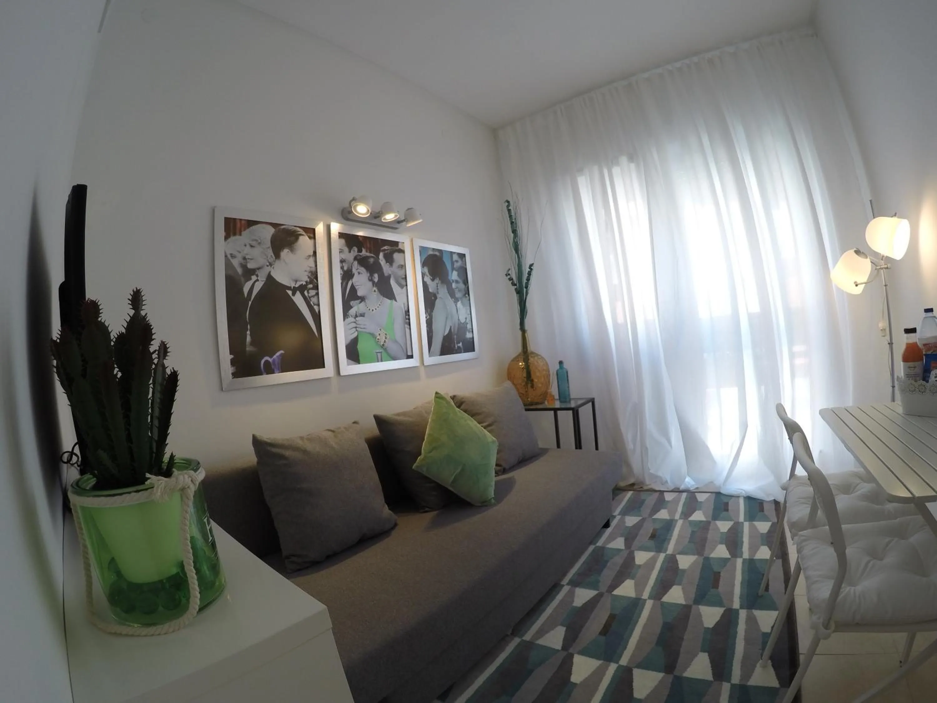 Communal lounge/ TV room, Bed in Apartamento Da Lapa
