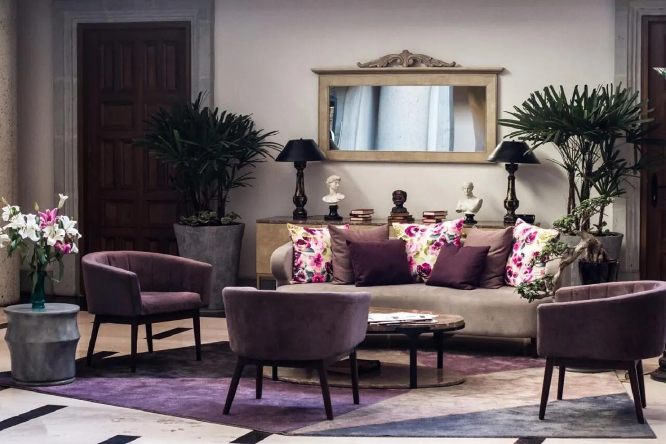 Lobby or reception in Hotel Real Maestranza