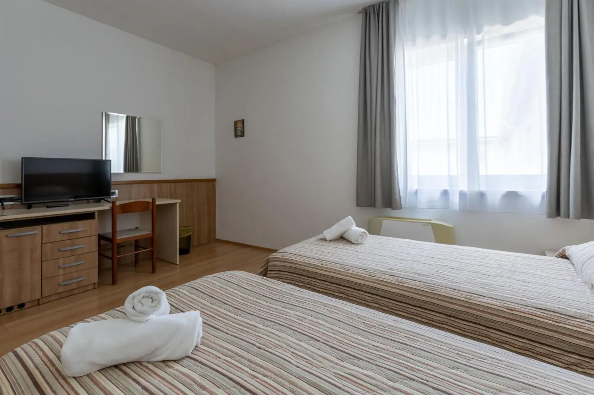 Double or Twin Room - single occupancy in Hotel Porto Double or Twin Room - single occupancy in Hotel Porto