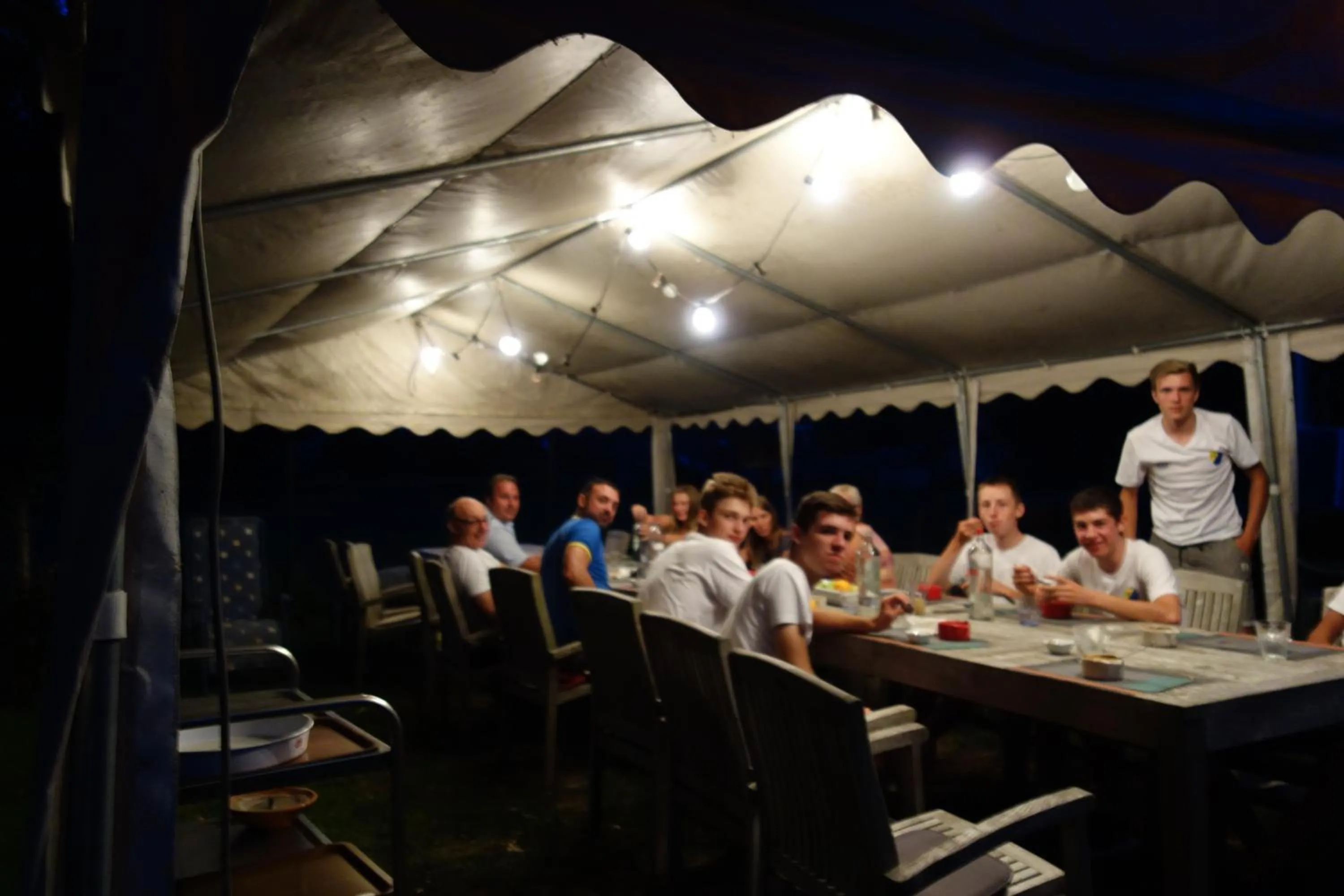 Restaurant/places to eat in Elckerlyck Inn Hotel