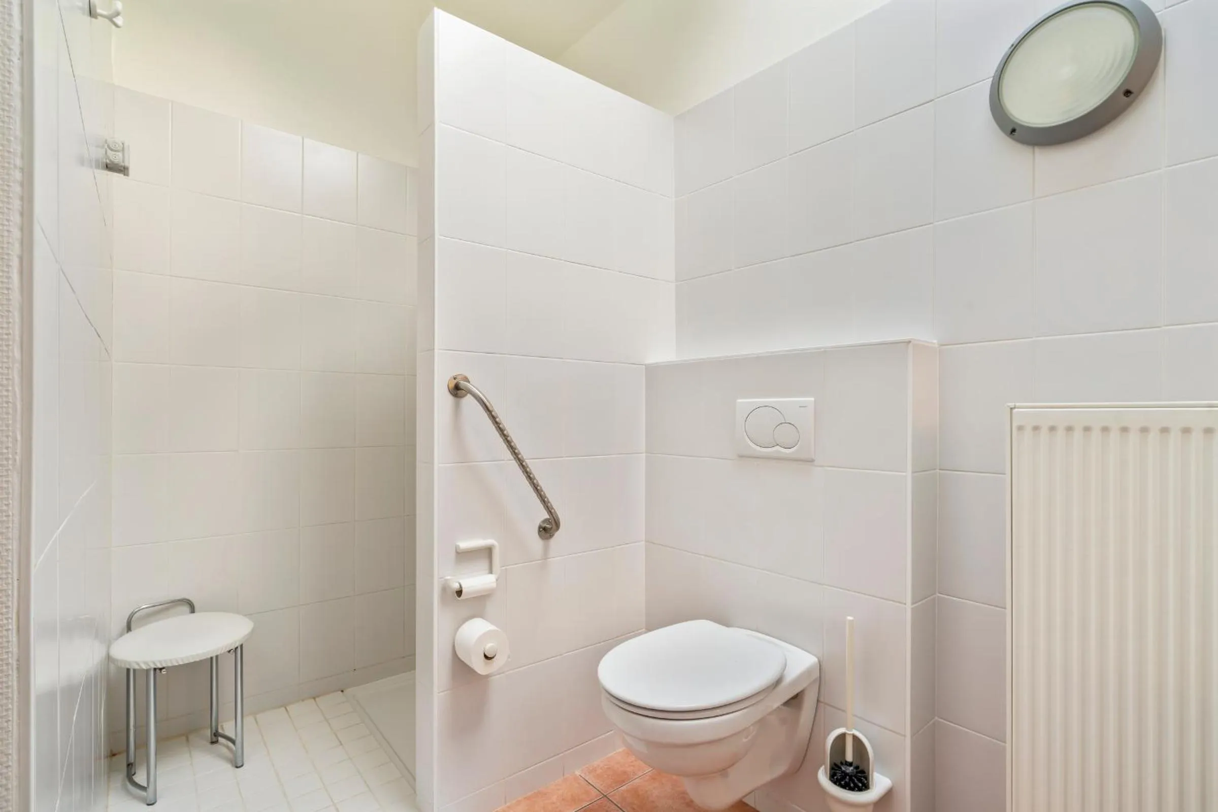 Bathroom in Elckerlyck Inn Hotel