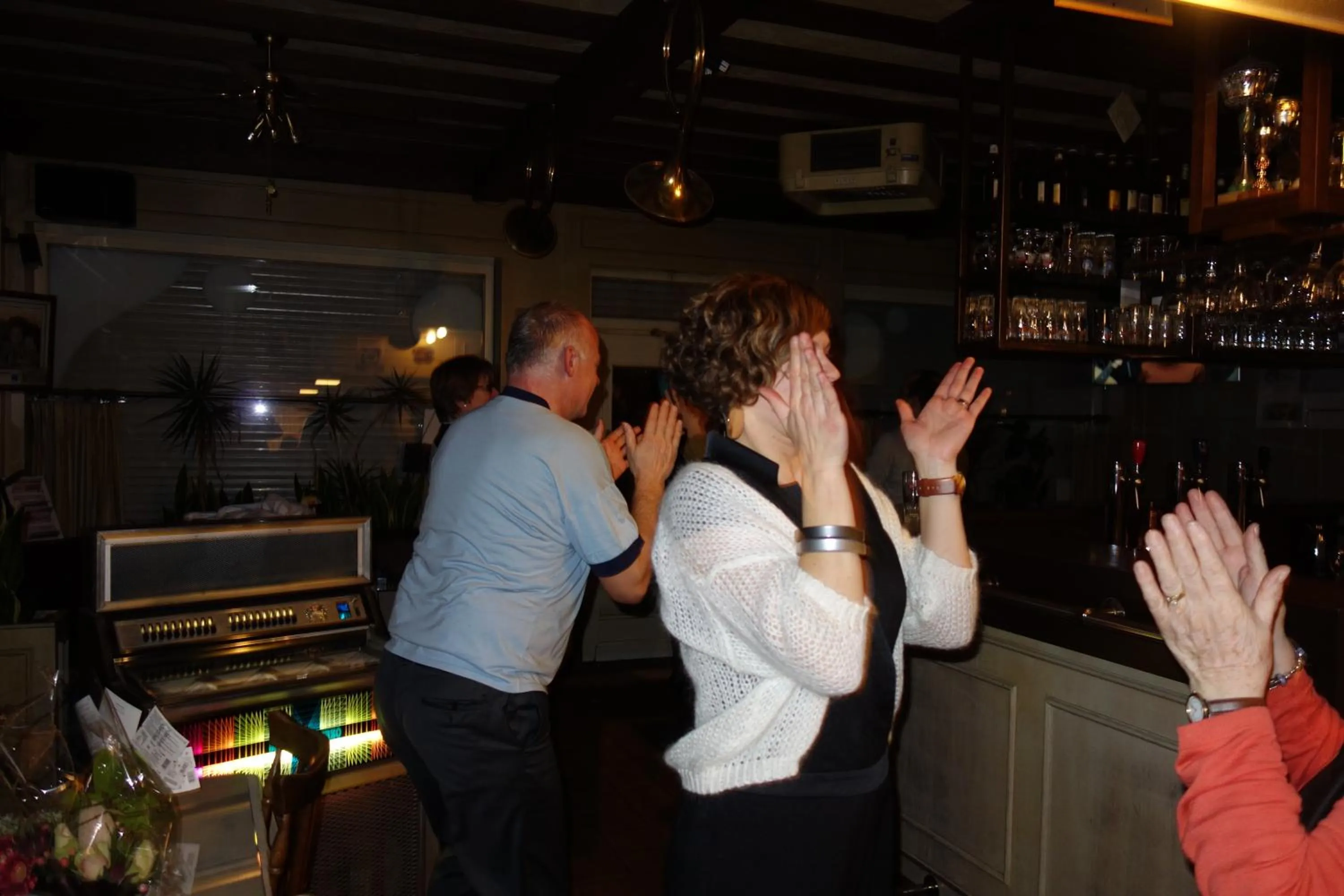 Nightclub / DJ in Elckerlyck Inn Hotel