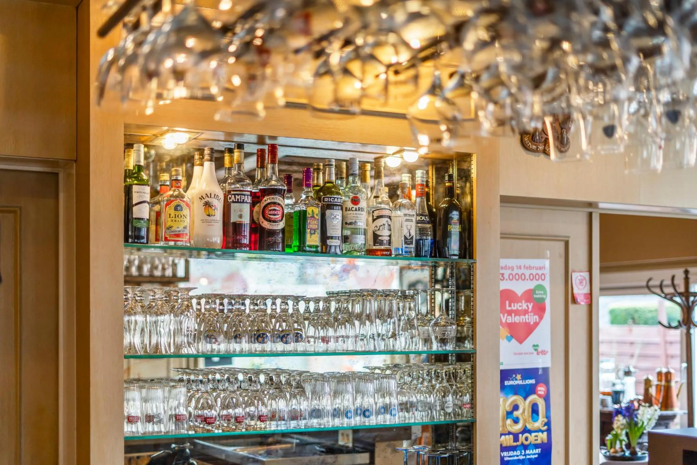 Lounge or bar in Elckerlyck Inn Hotel