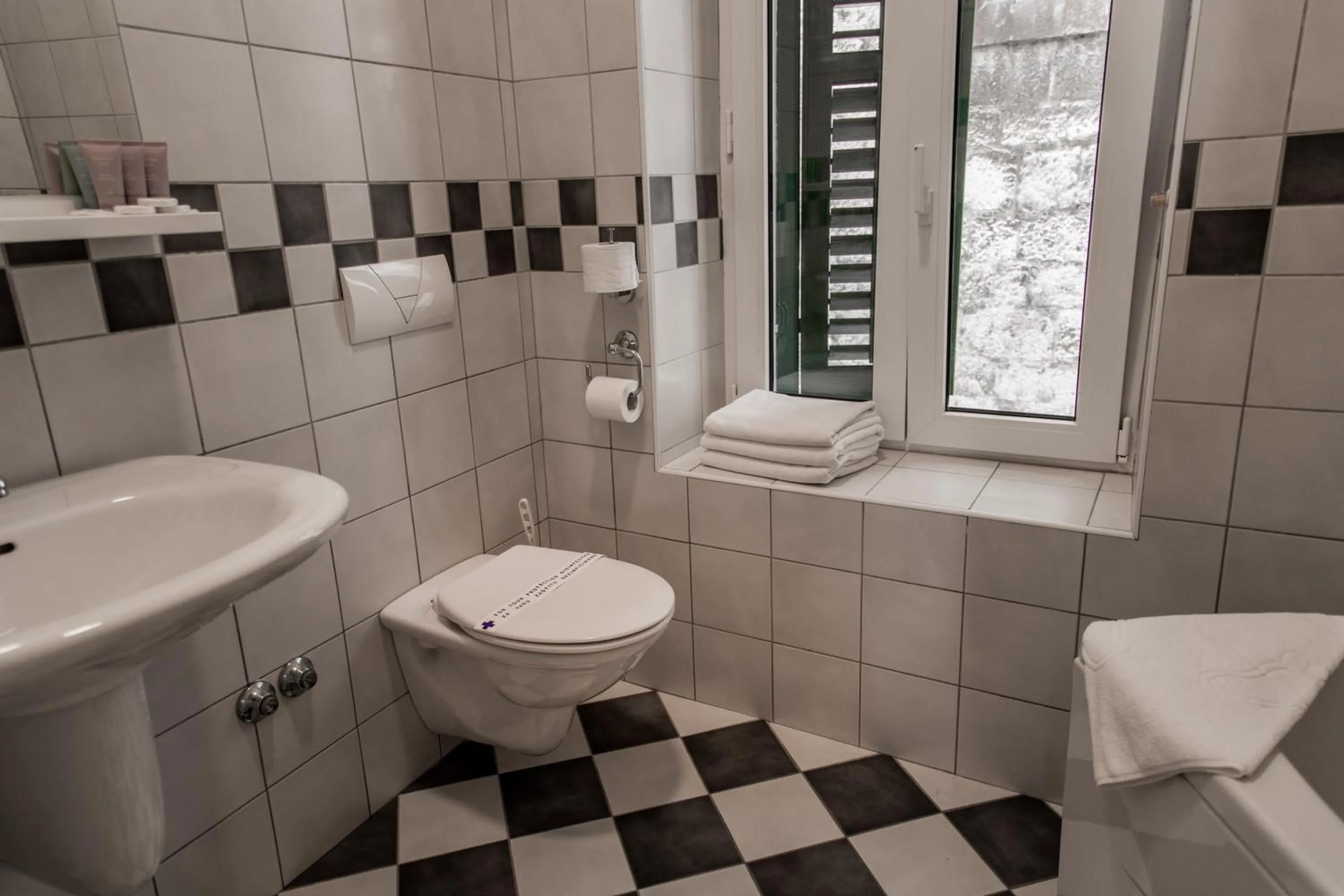 Toilet in Slavija Culture Heritage Hotel
