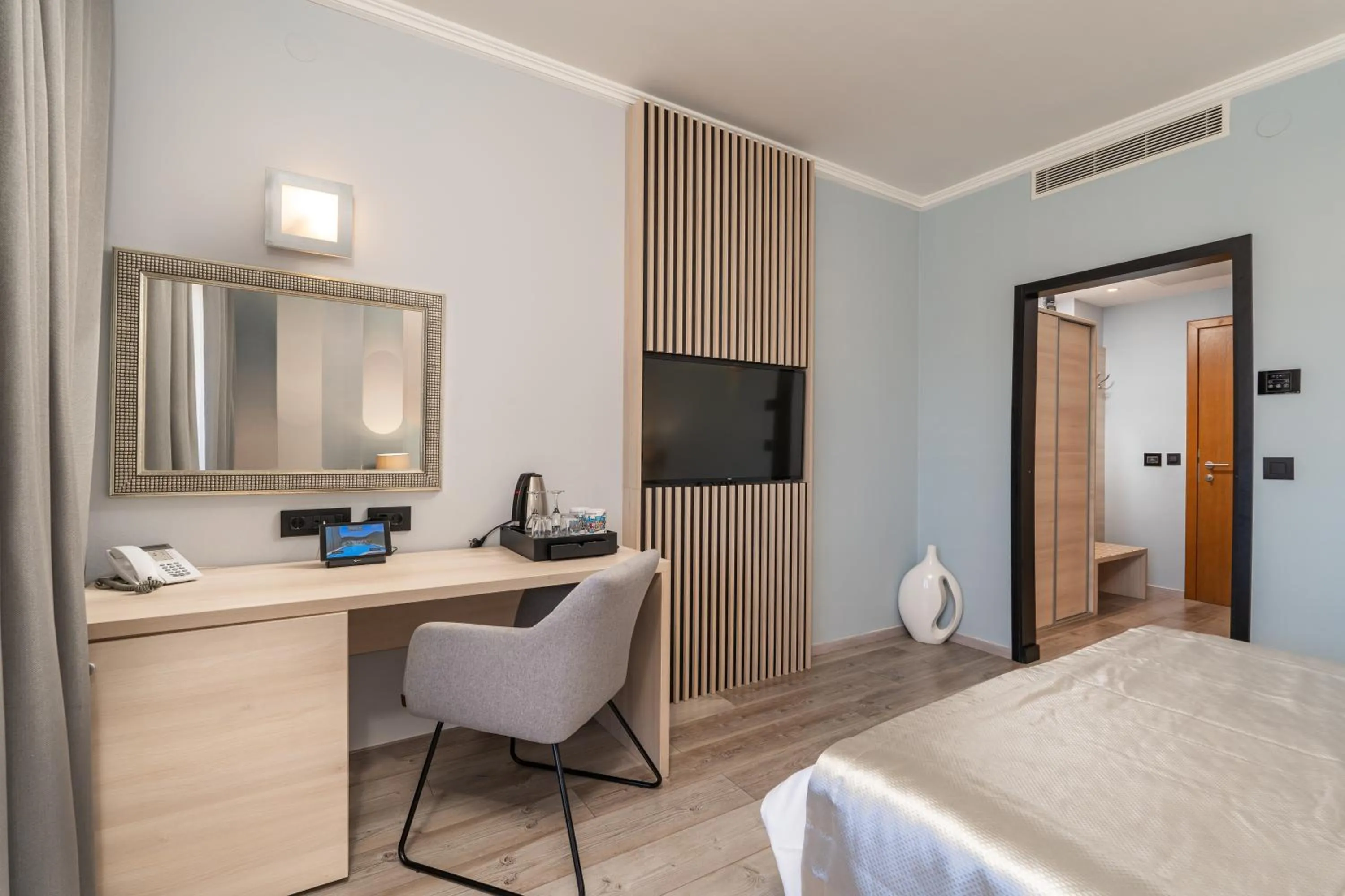 Bed in Berkeley Hotel