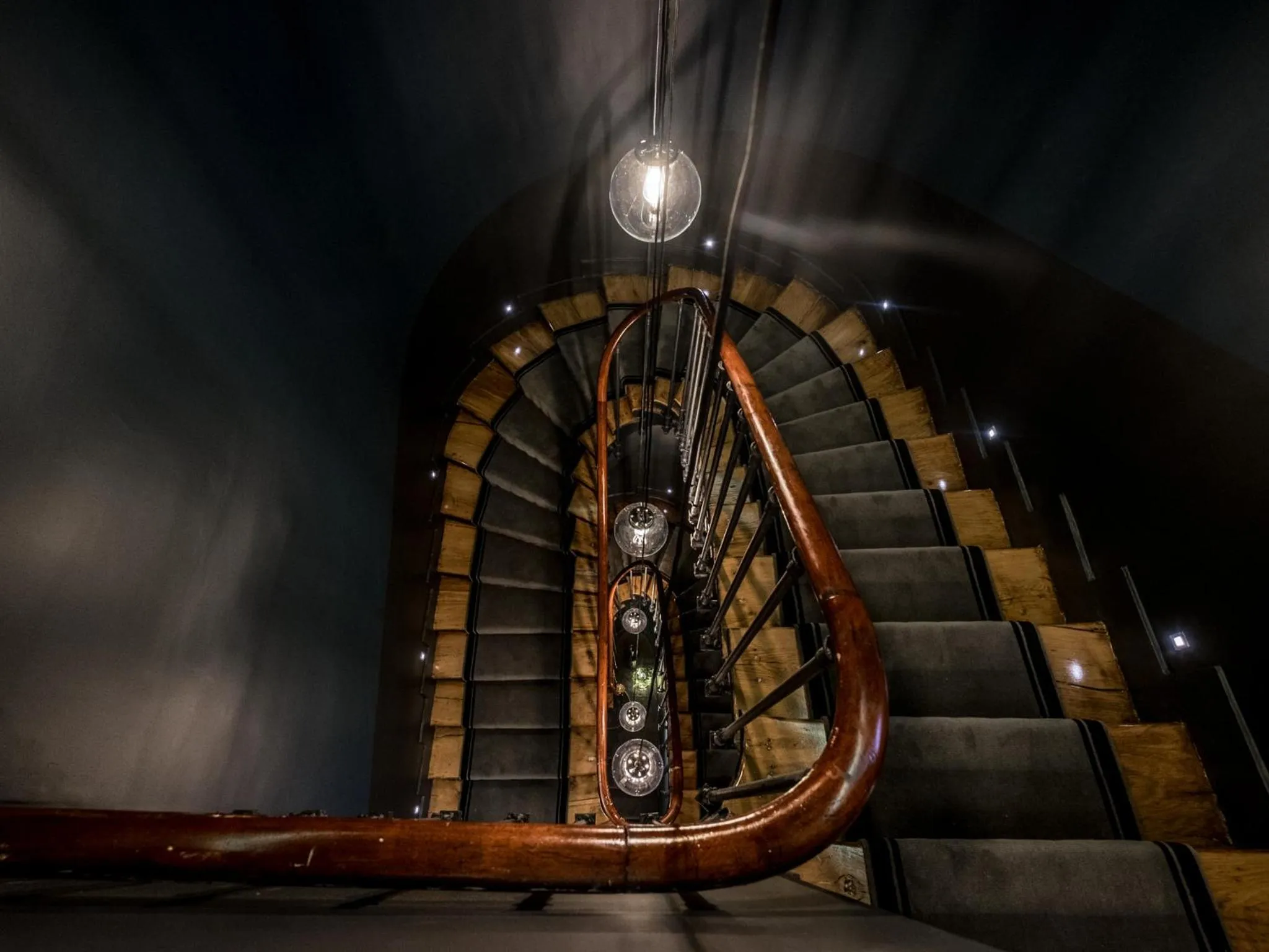 Decorative detail in 1er Etage SoPi-Montmartre