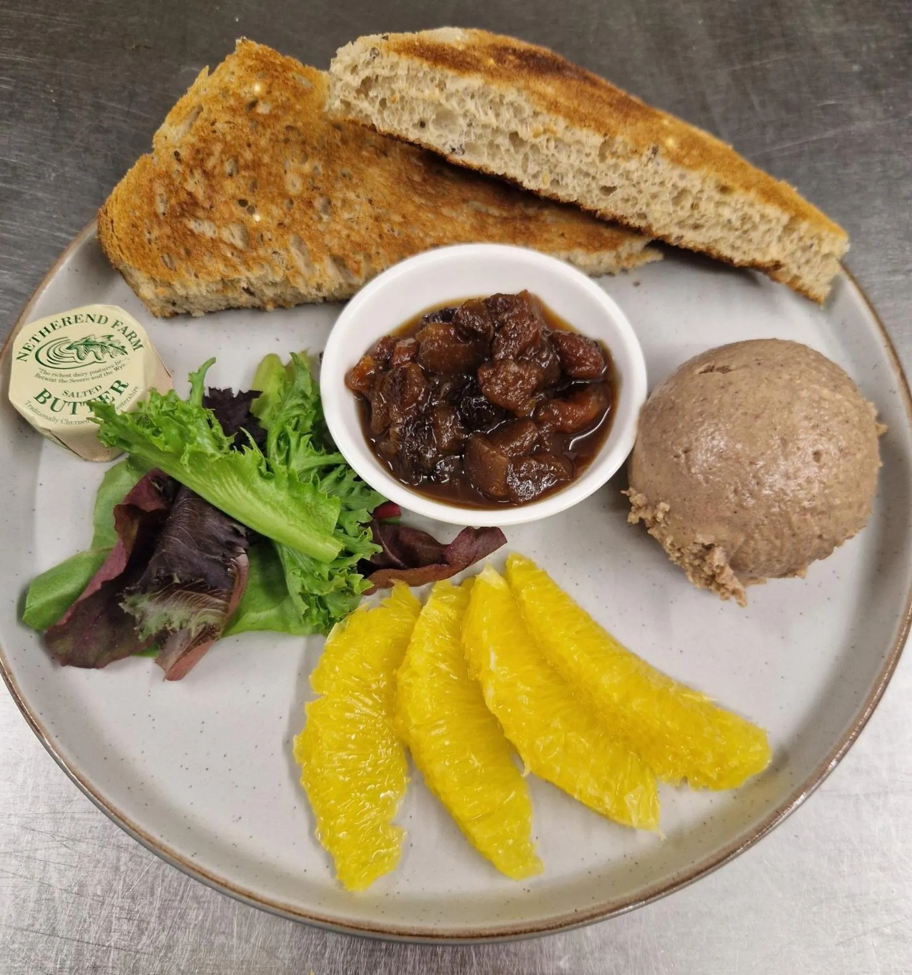 Food and drinks in The Swan Hotel