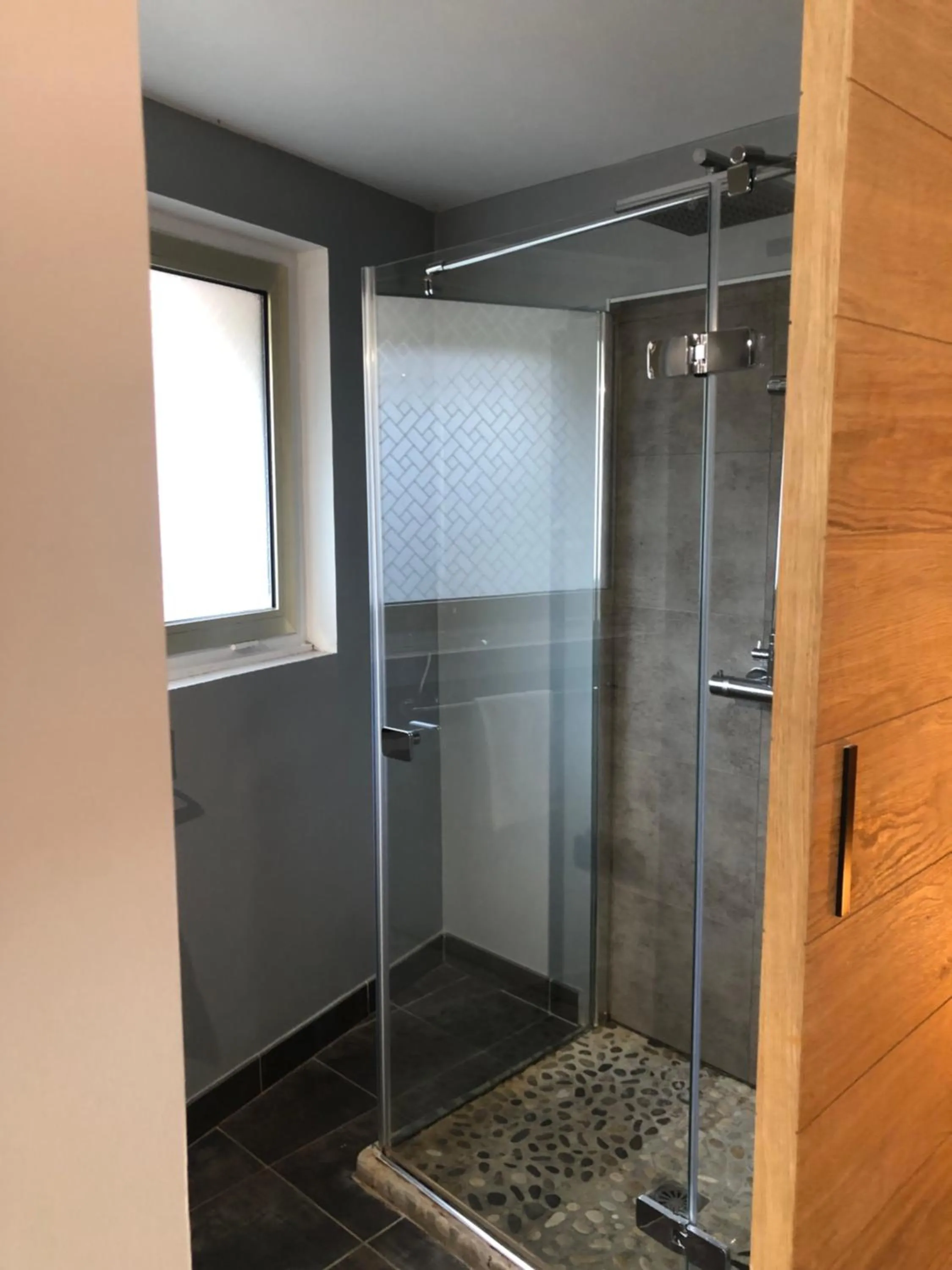 Bathroom in Couette et Café