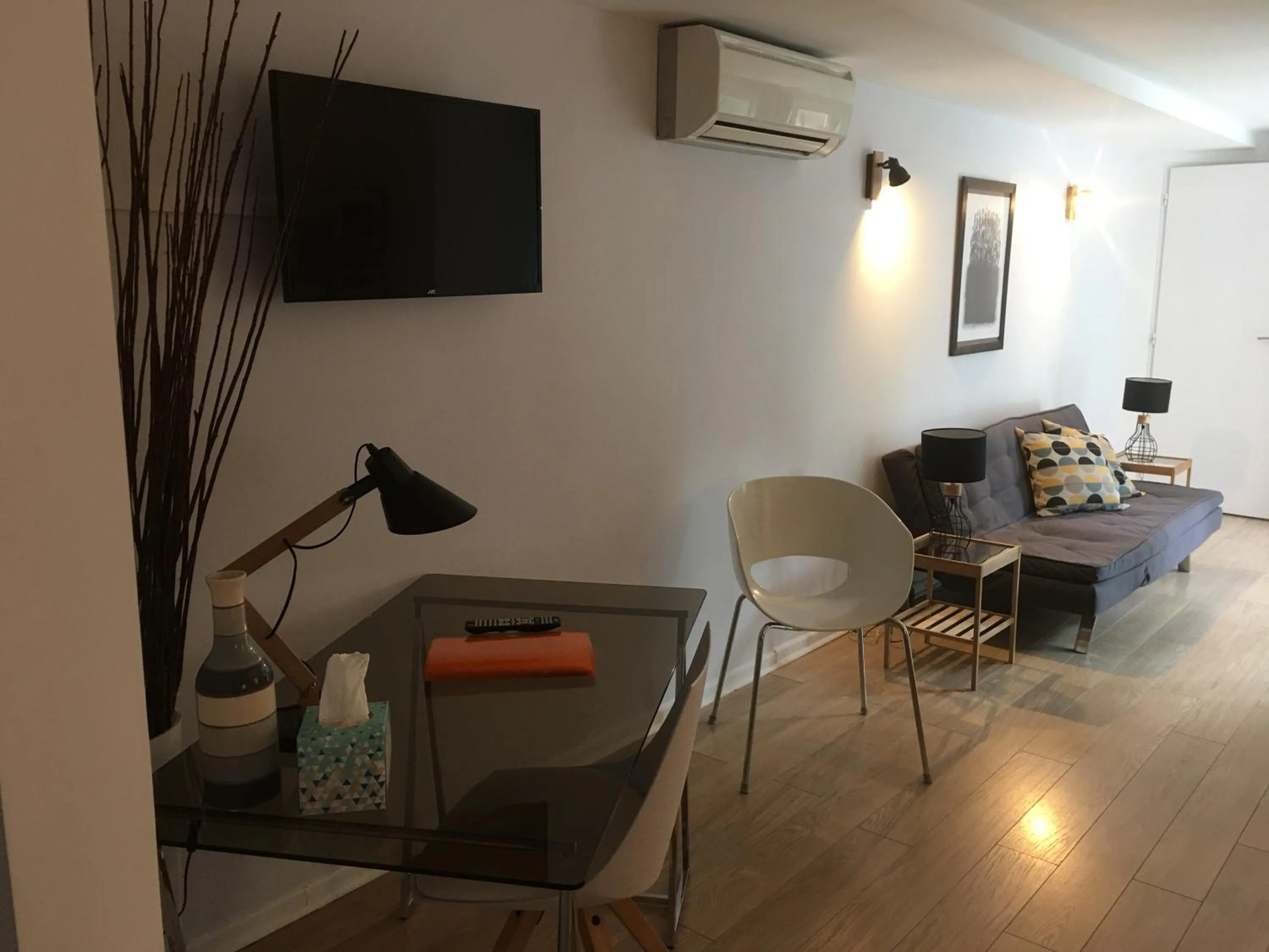 Seating area in Couette et Café