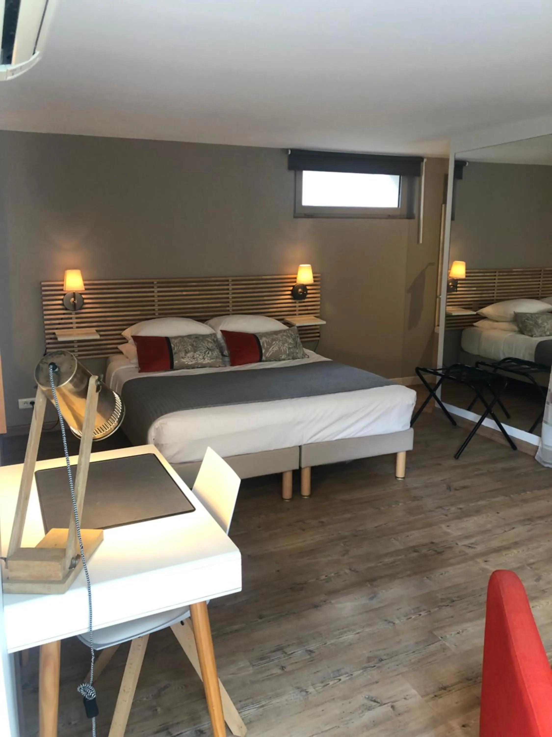 Bedroom, Bed in Couette et Café