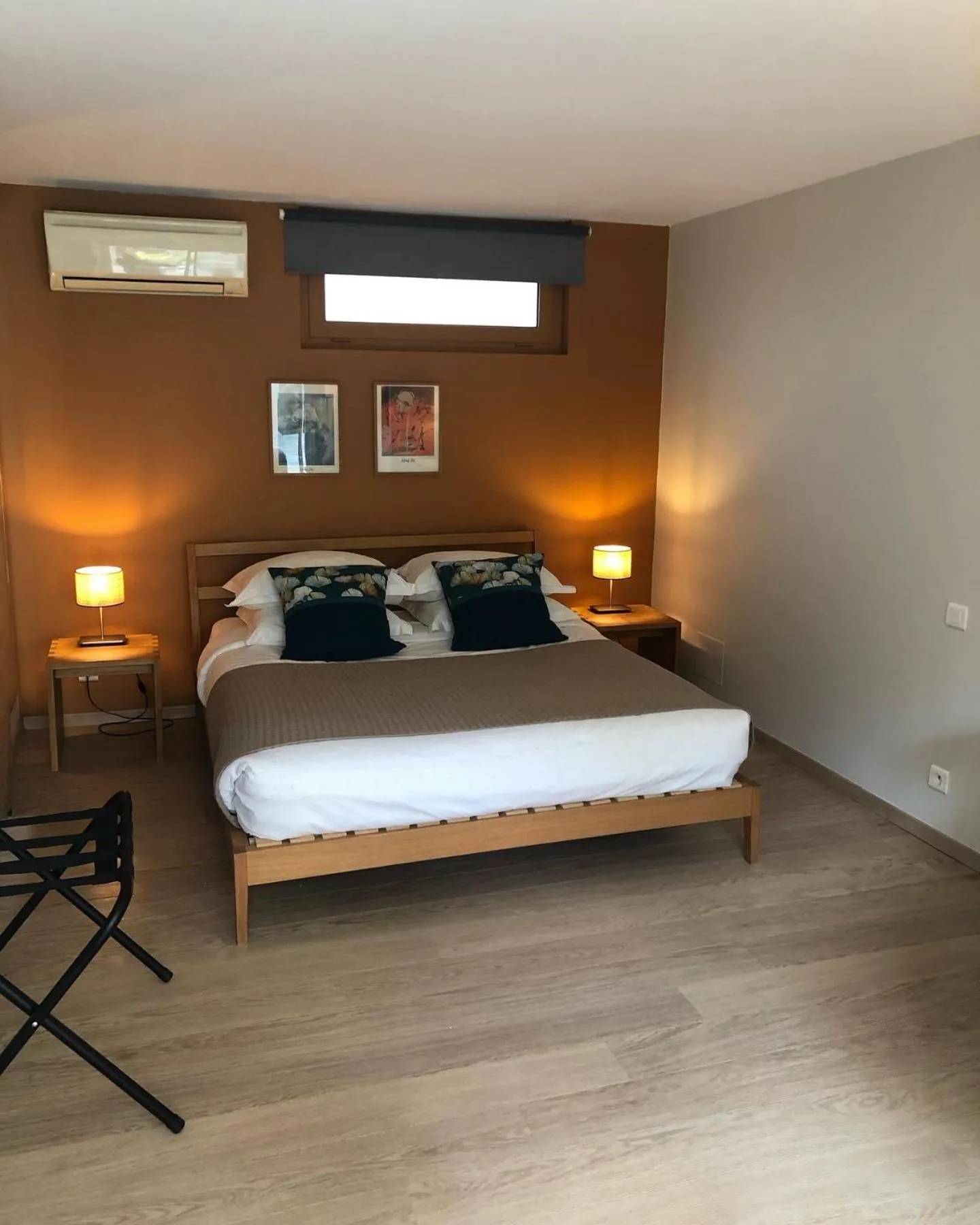 Bedroom, Bed in Couette et Café