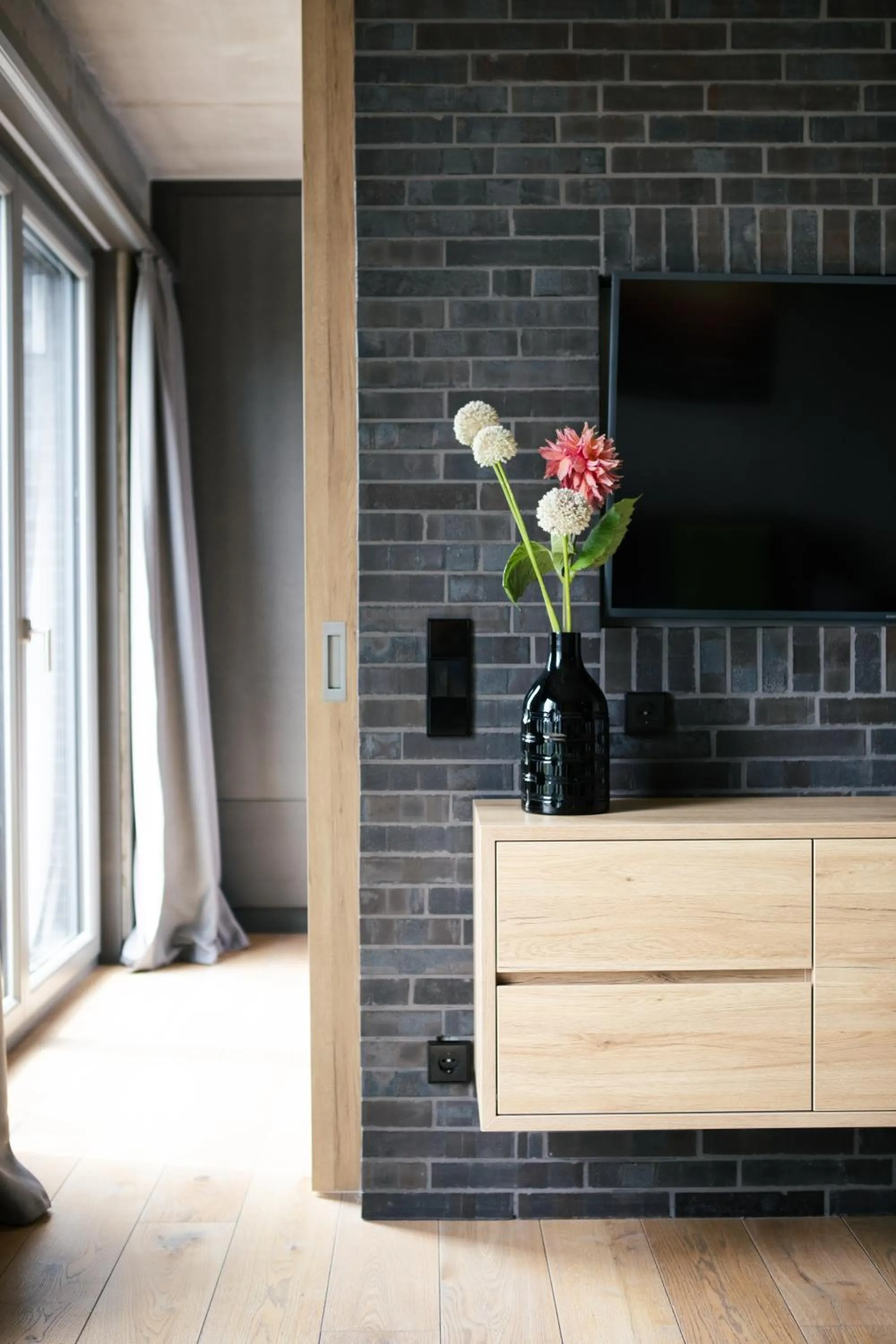 TV and multimedia in Downtown Apartments Mitte