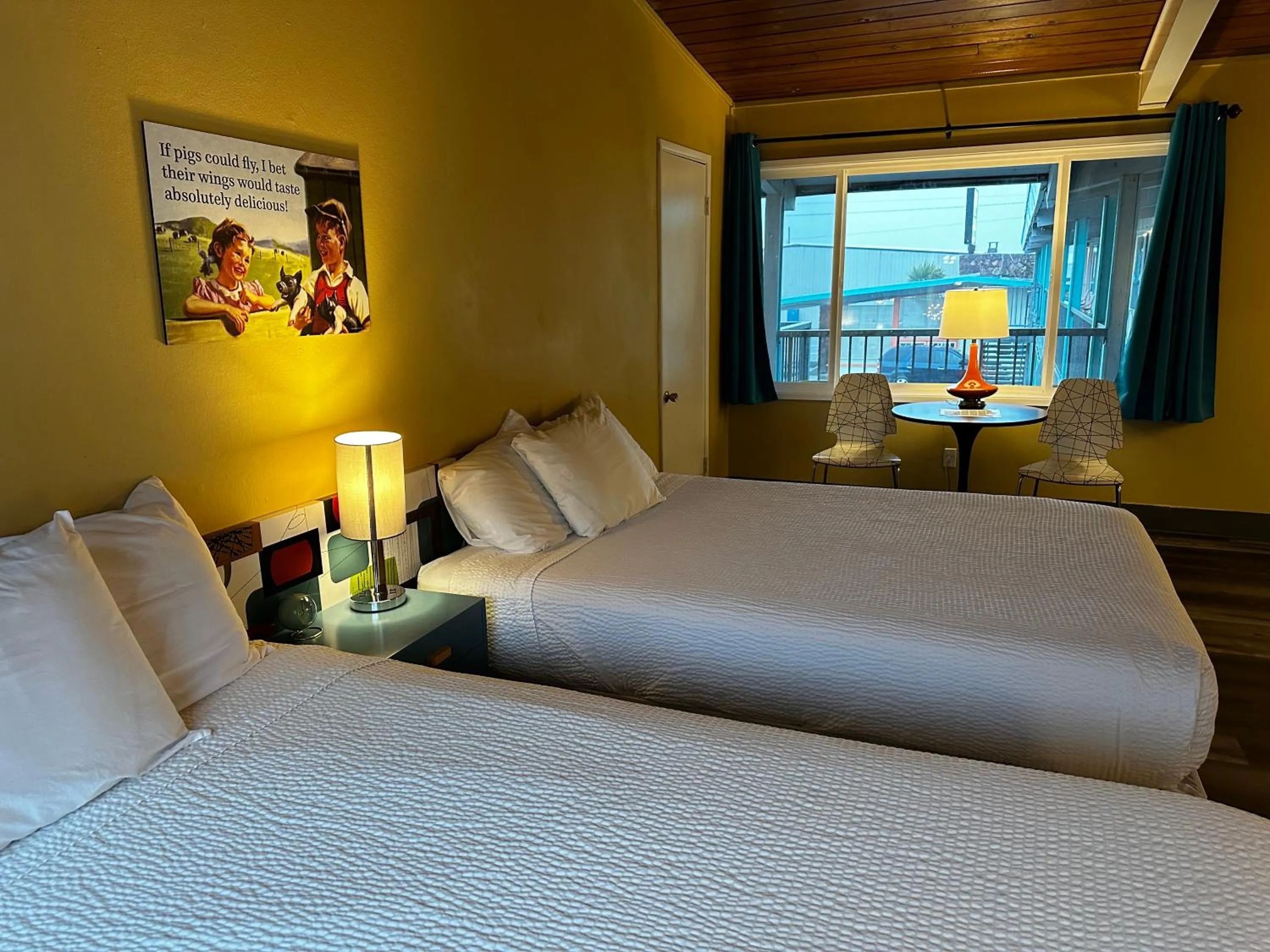 Bedroom, Bed in Atomic Motel