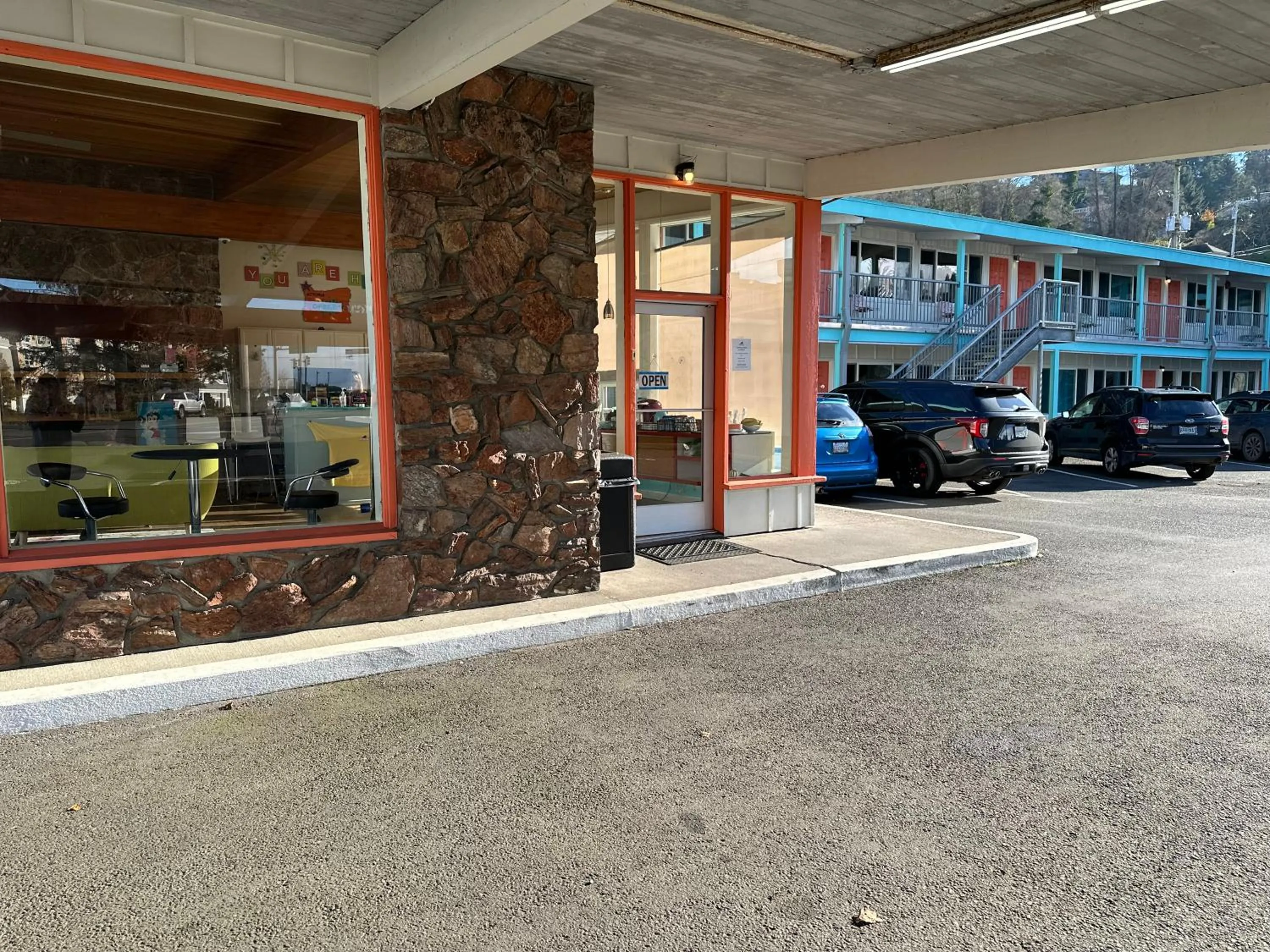 Property building in Atomic Motel