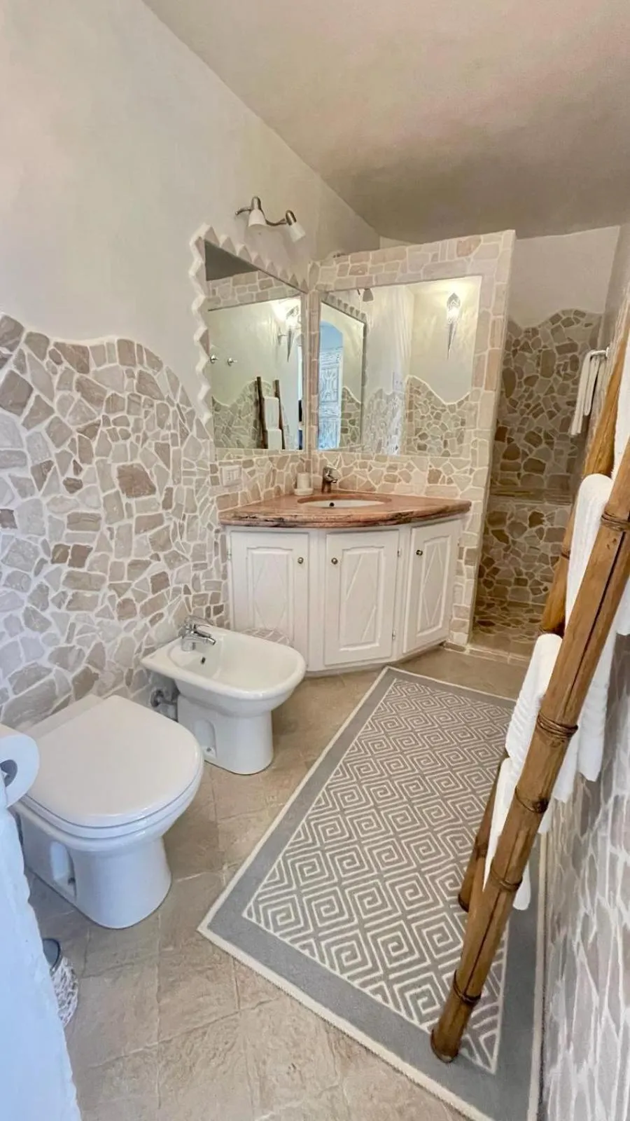 Bathroom in Villa Anna