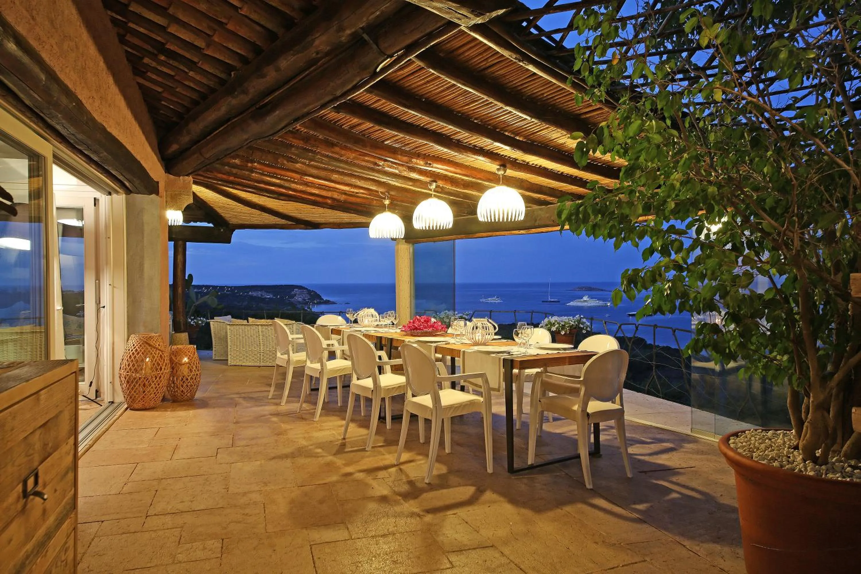 Dining area in Villa Anna