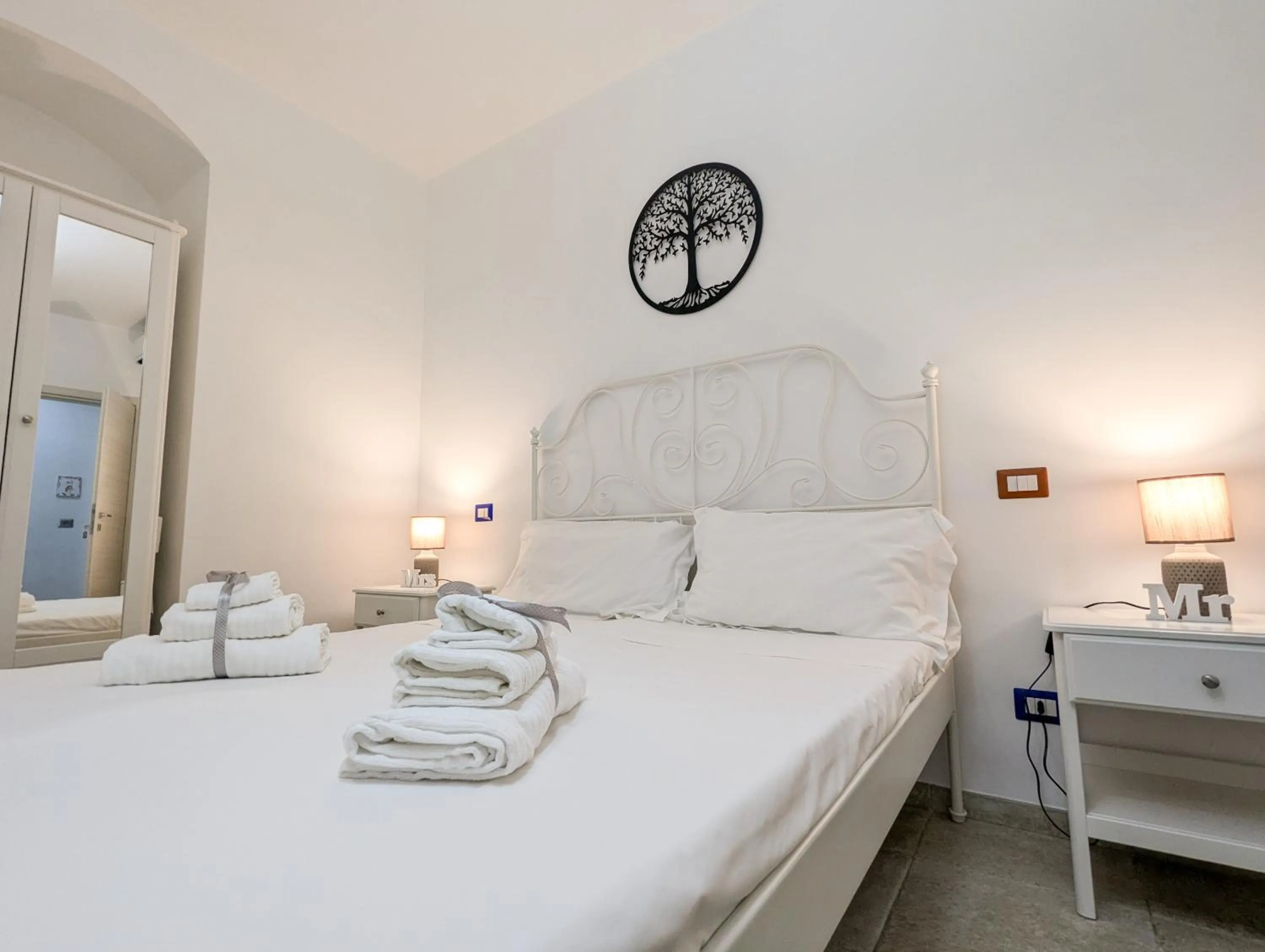 Bed in Il Peccato Originale