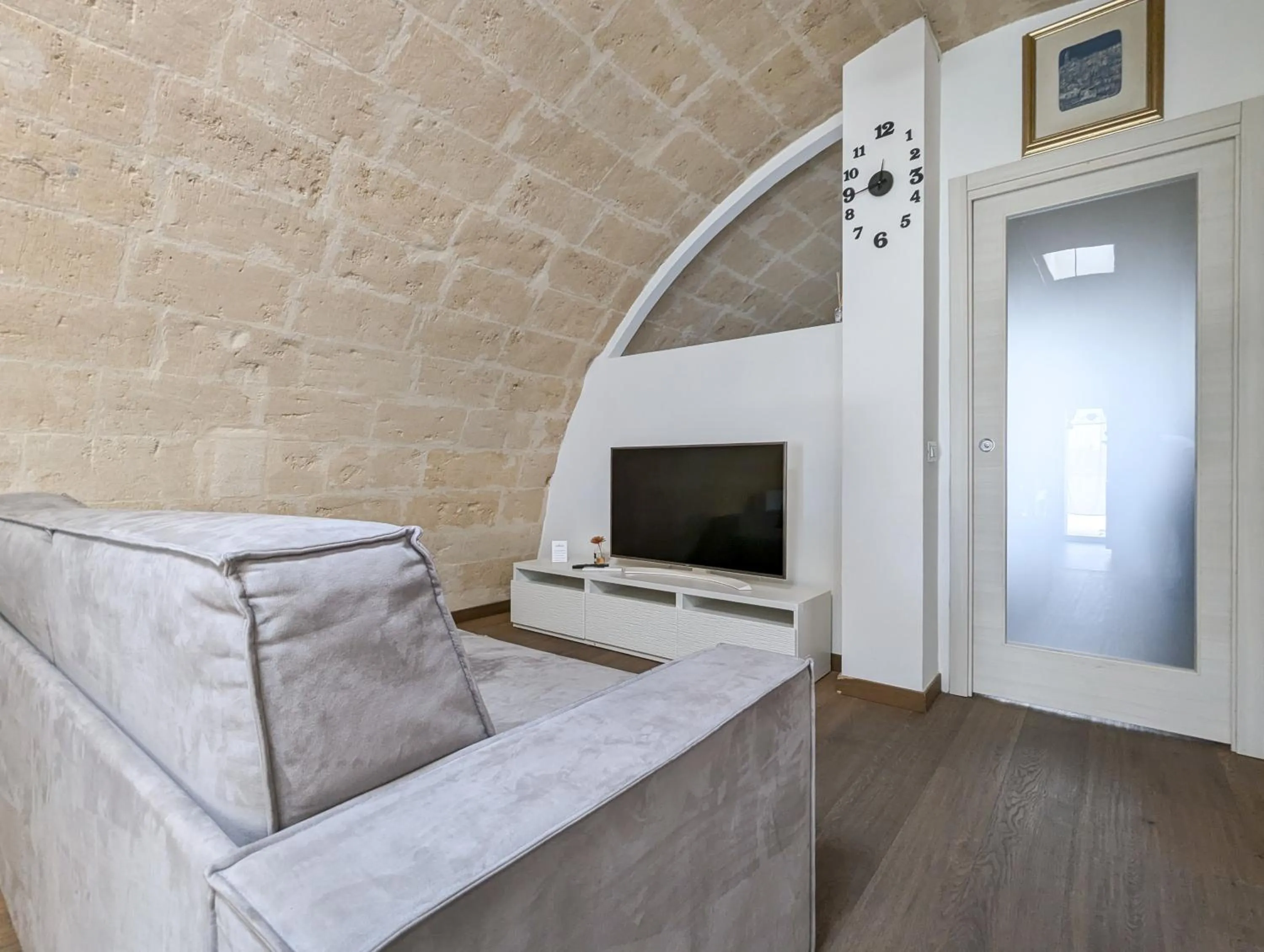 TV and multimedia in Il Peccato Originale