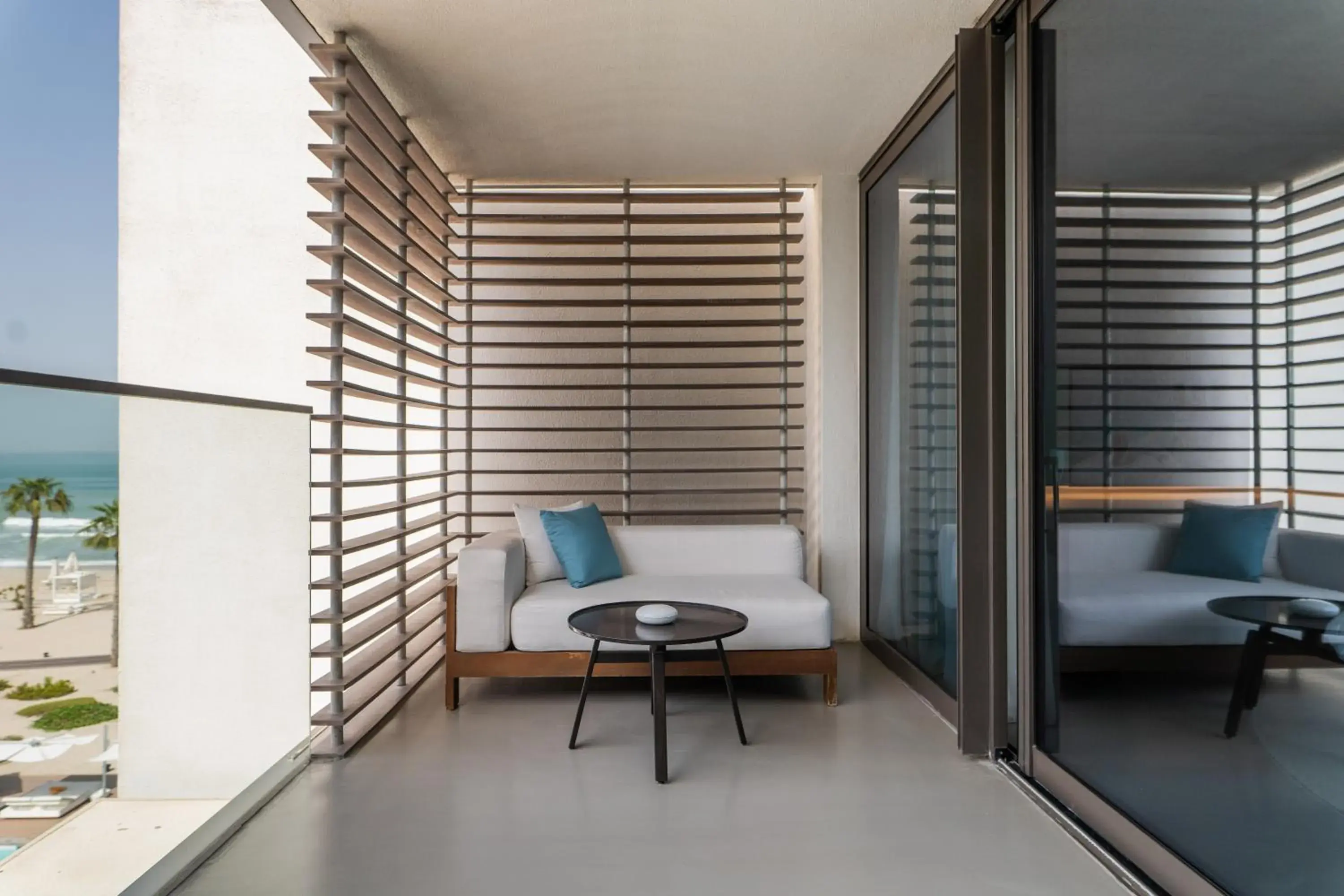 Covet Sea View King Room in Nikki Beach Resort & Spa Dubai Covet Sea View King Room in Nikki Beach Resort & Spa Dubai