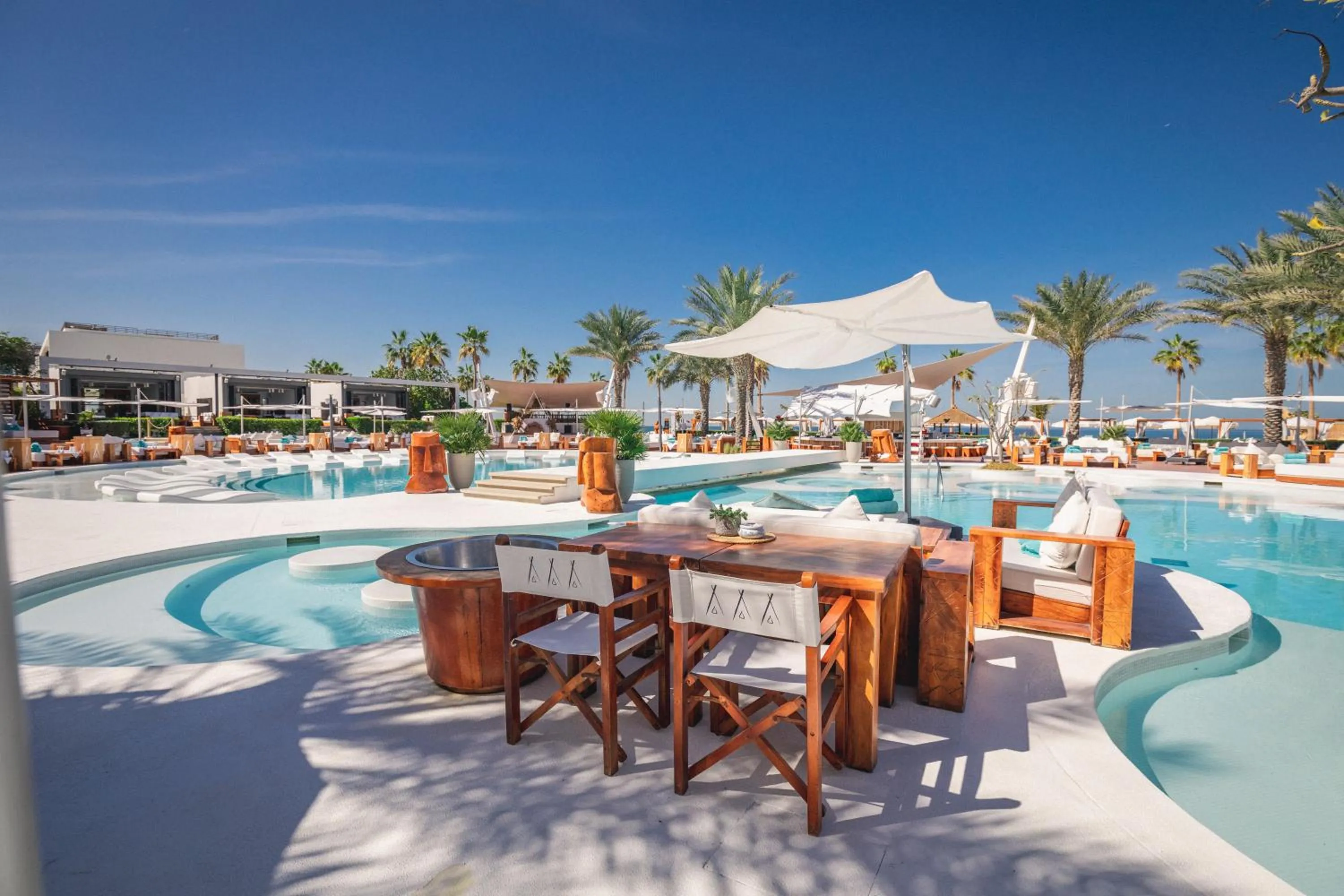 Restaurant/places to eat in Nikki Beach Resort & Spa Dubai