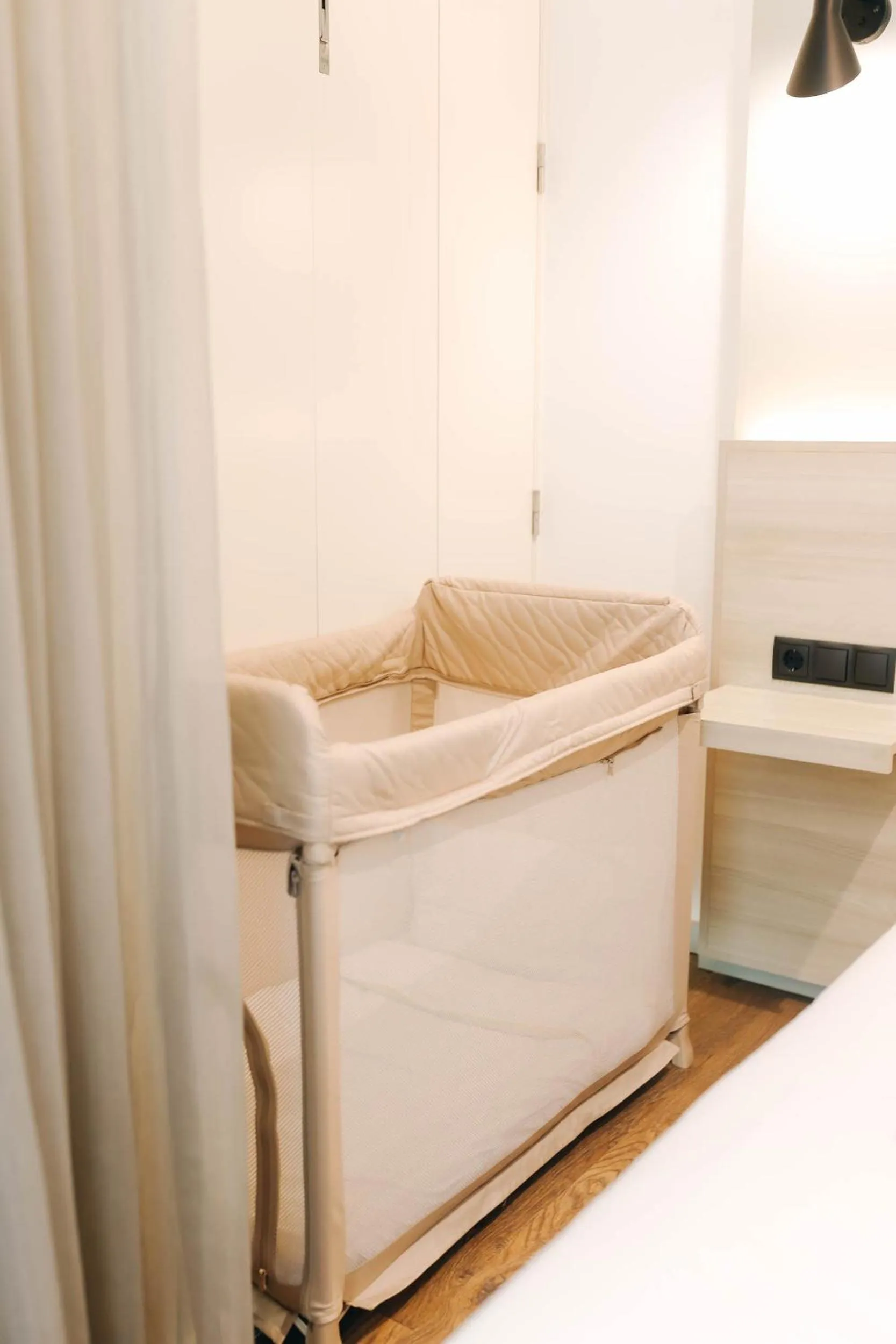 Bed in OnJ S. Lazaro Lisboa