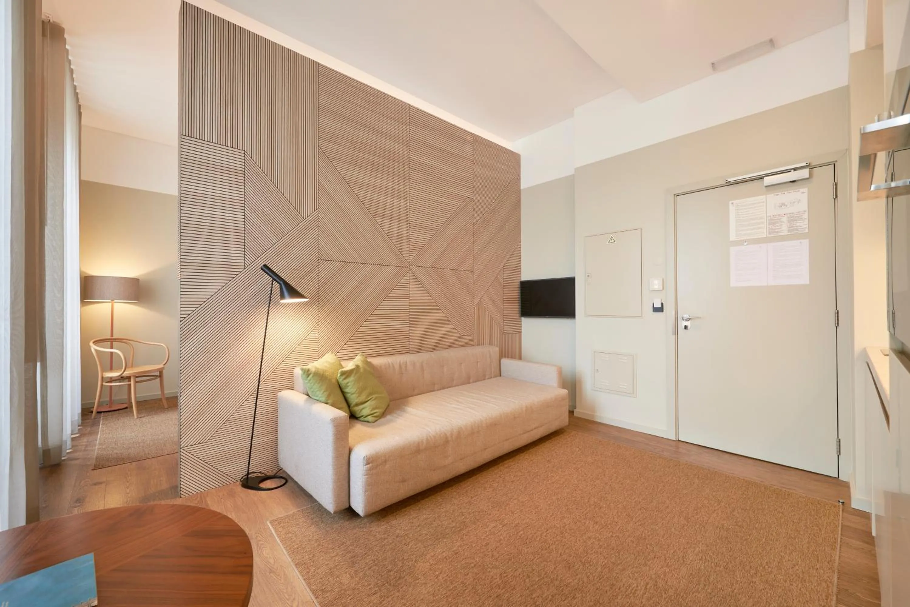 Living room, Bed in OnJ S. Lazaro Lisboa