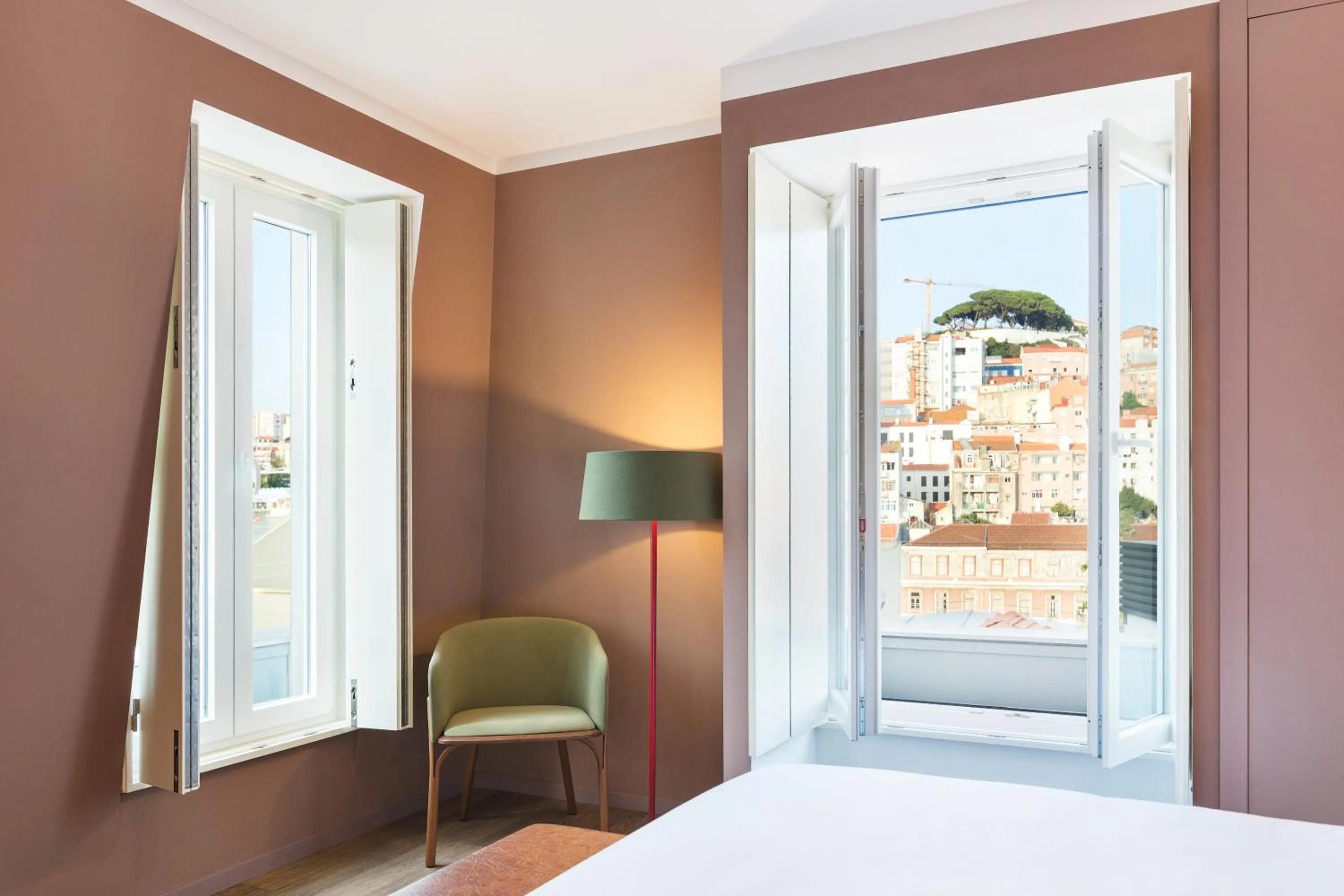 Bedroom, Bed in OnJ S. Lazaro Lisboa