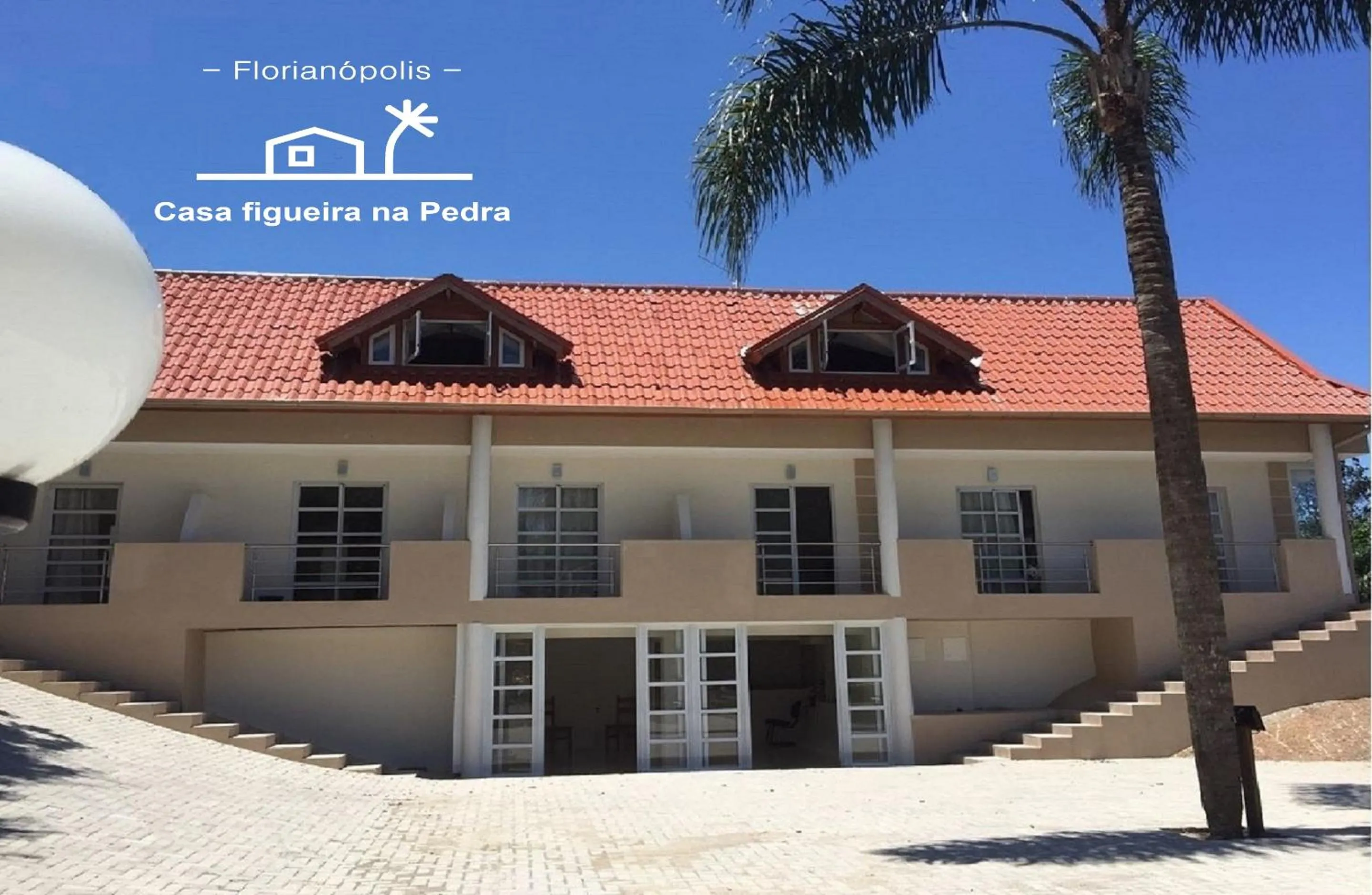 Property building in Casa Figueira na Pedra - SPA Suites