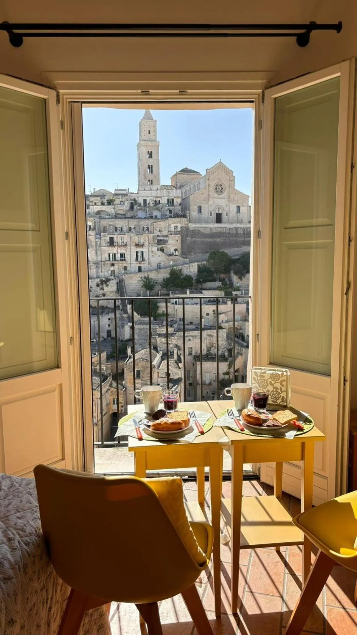 Food and drinks in Roseus La Casa Vacanze nei Sassi