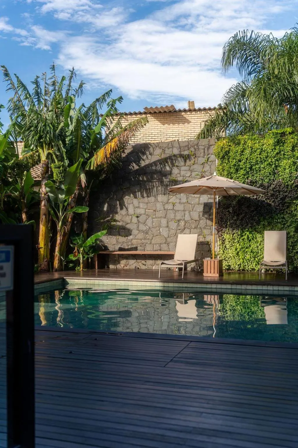 Swimming pool in Pousada Boutique Villa Valley