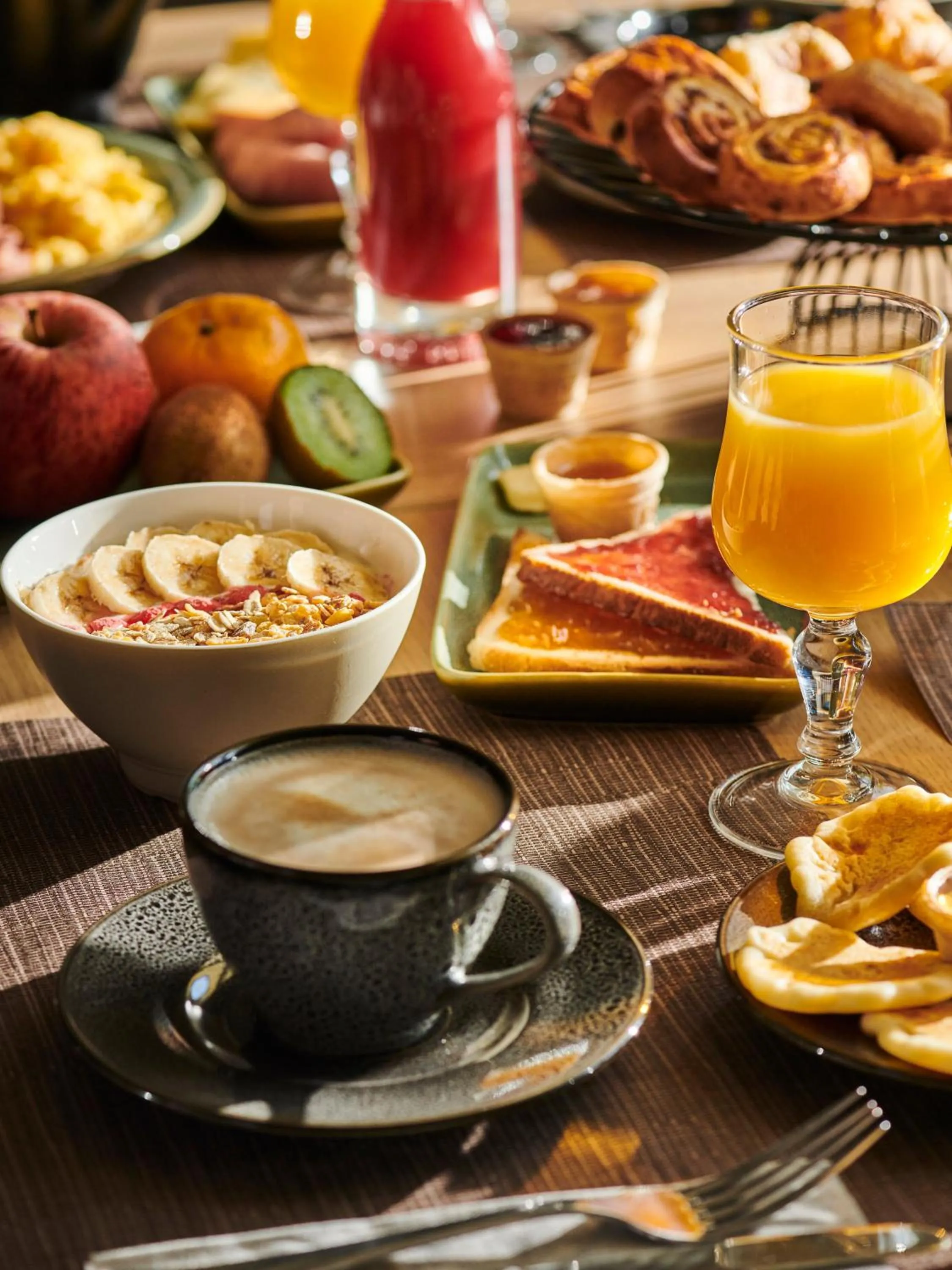 Breakfast in Hôtel Charlemagne by Happyculture