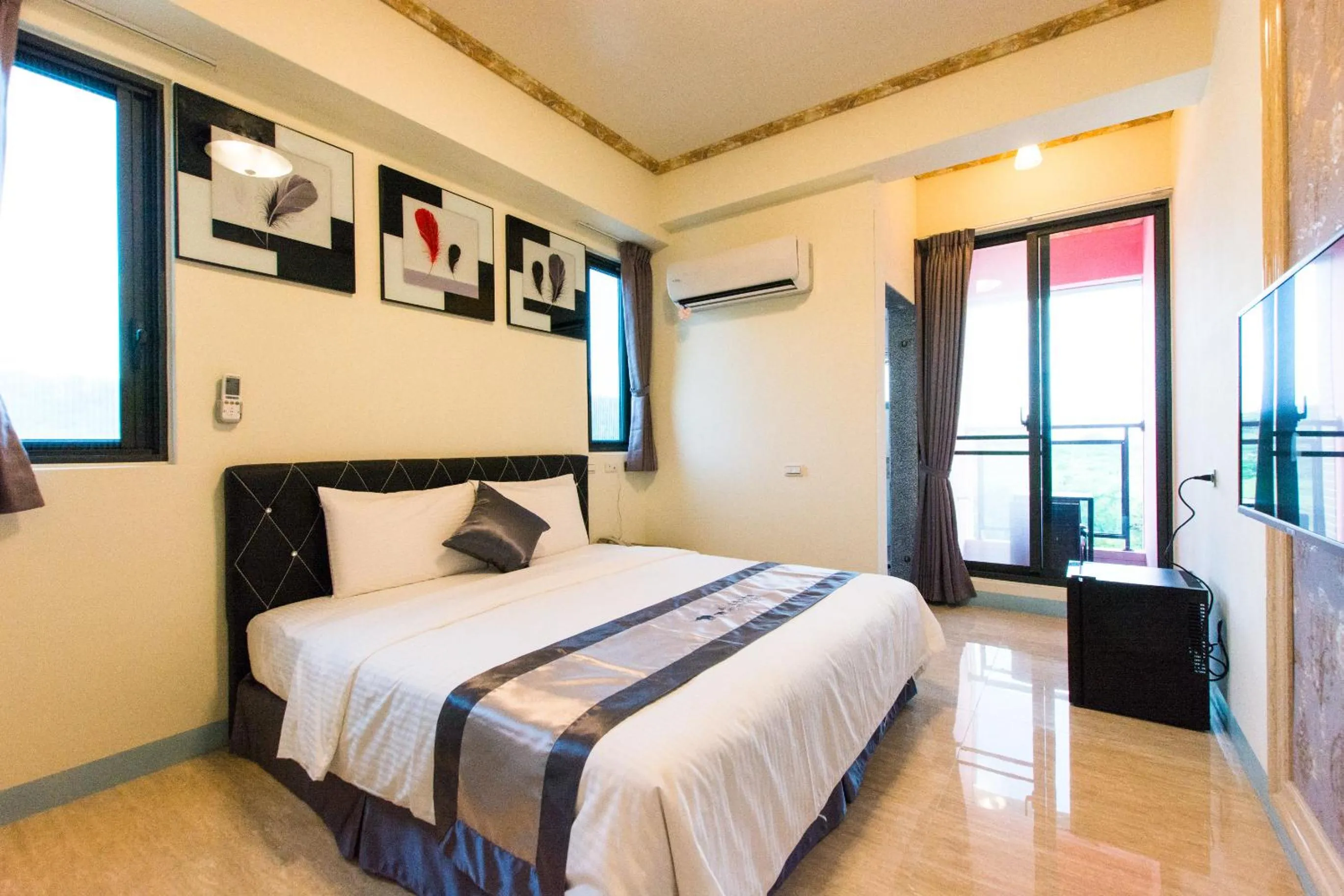 Photo of the whole room, Bed in Melinda Resort