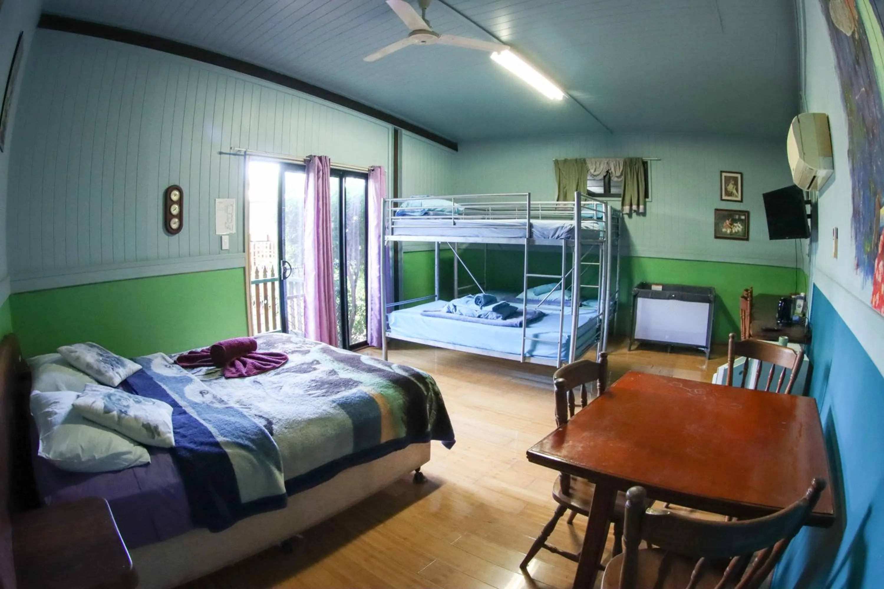 bunk bed, Bed in Batchelor Butterfly Farm