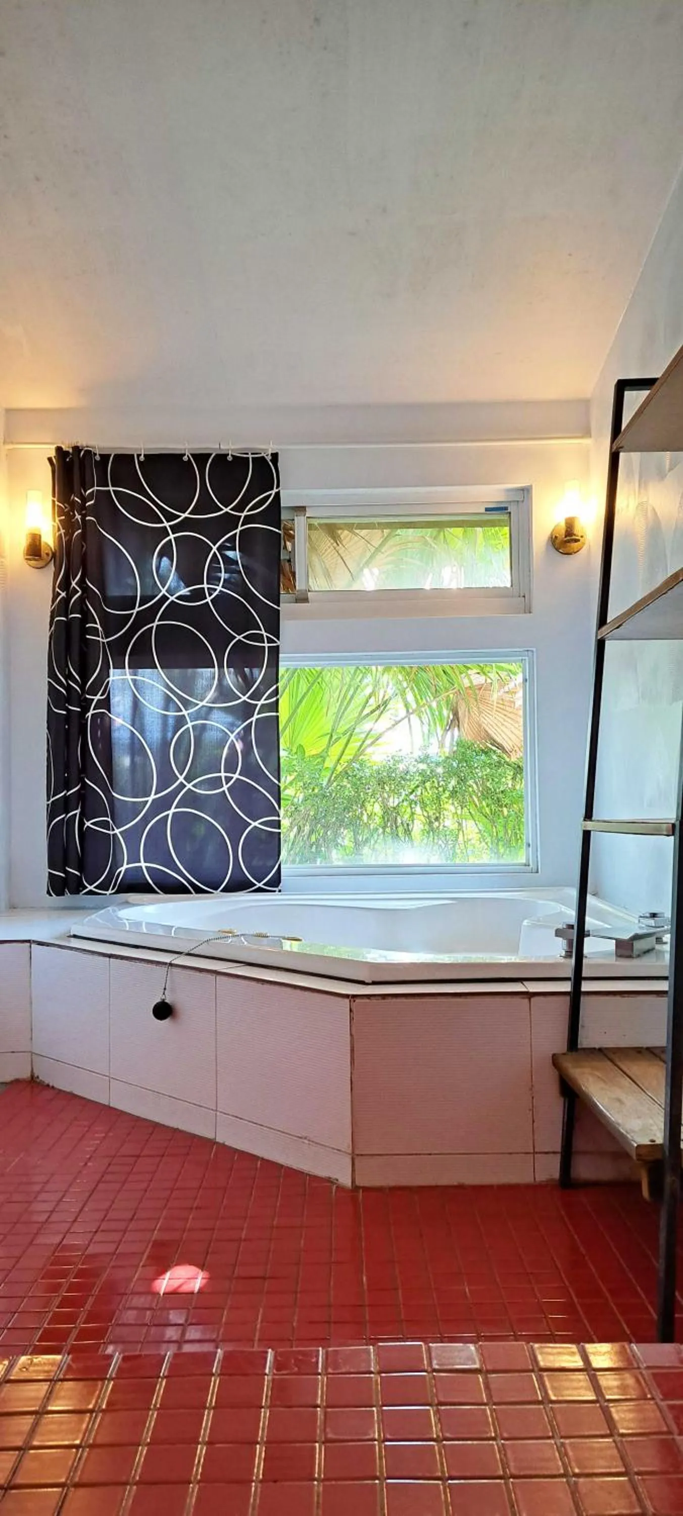 Bathroom, Bed in The House of Water