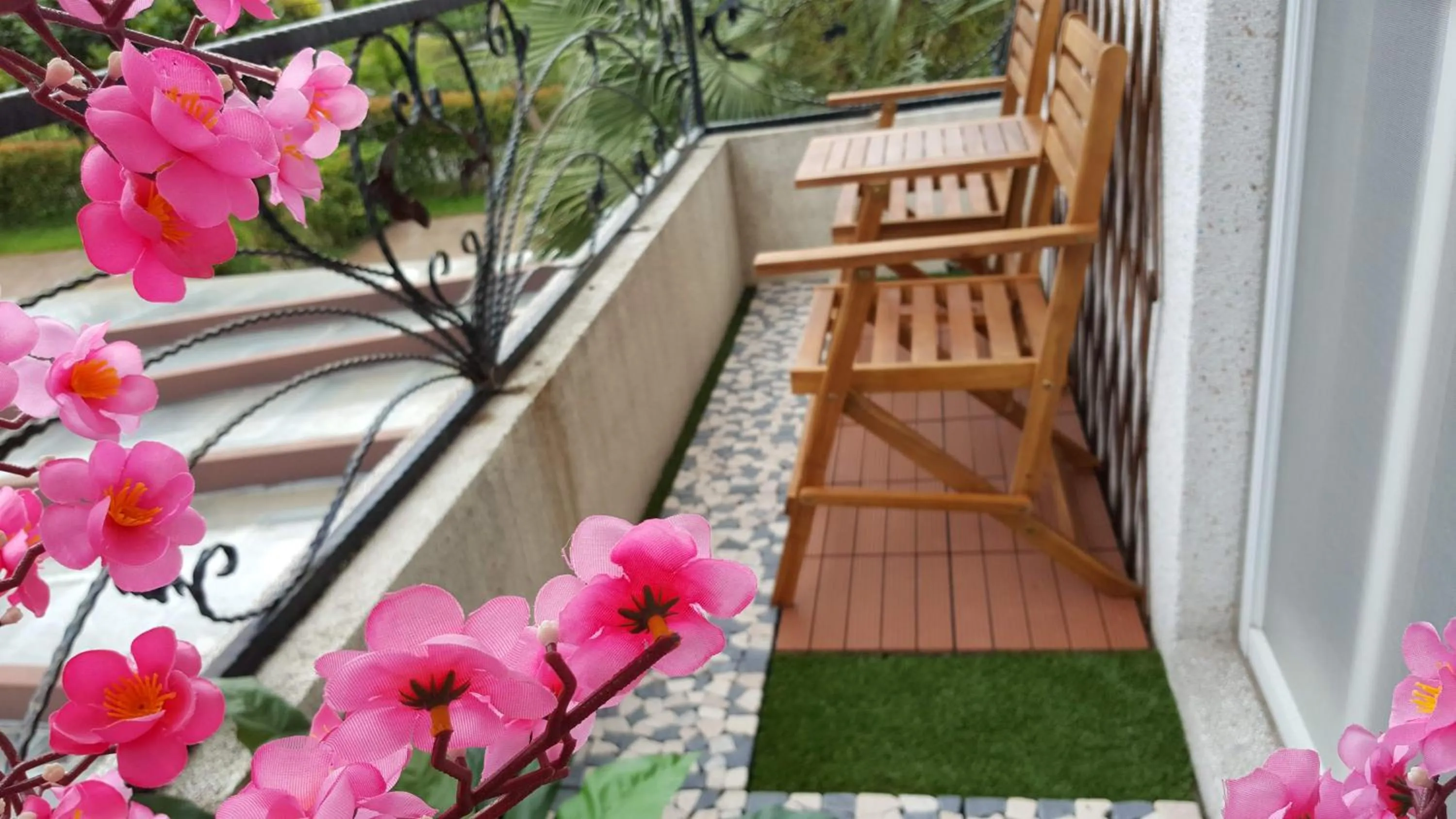 Balcony/Terrace in The House of Water