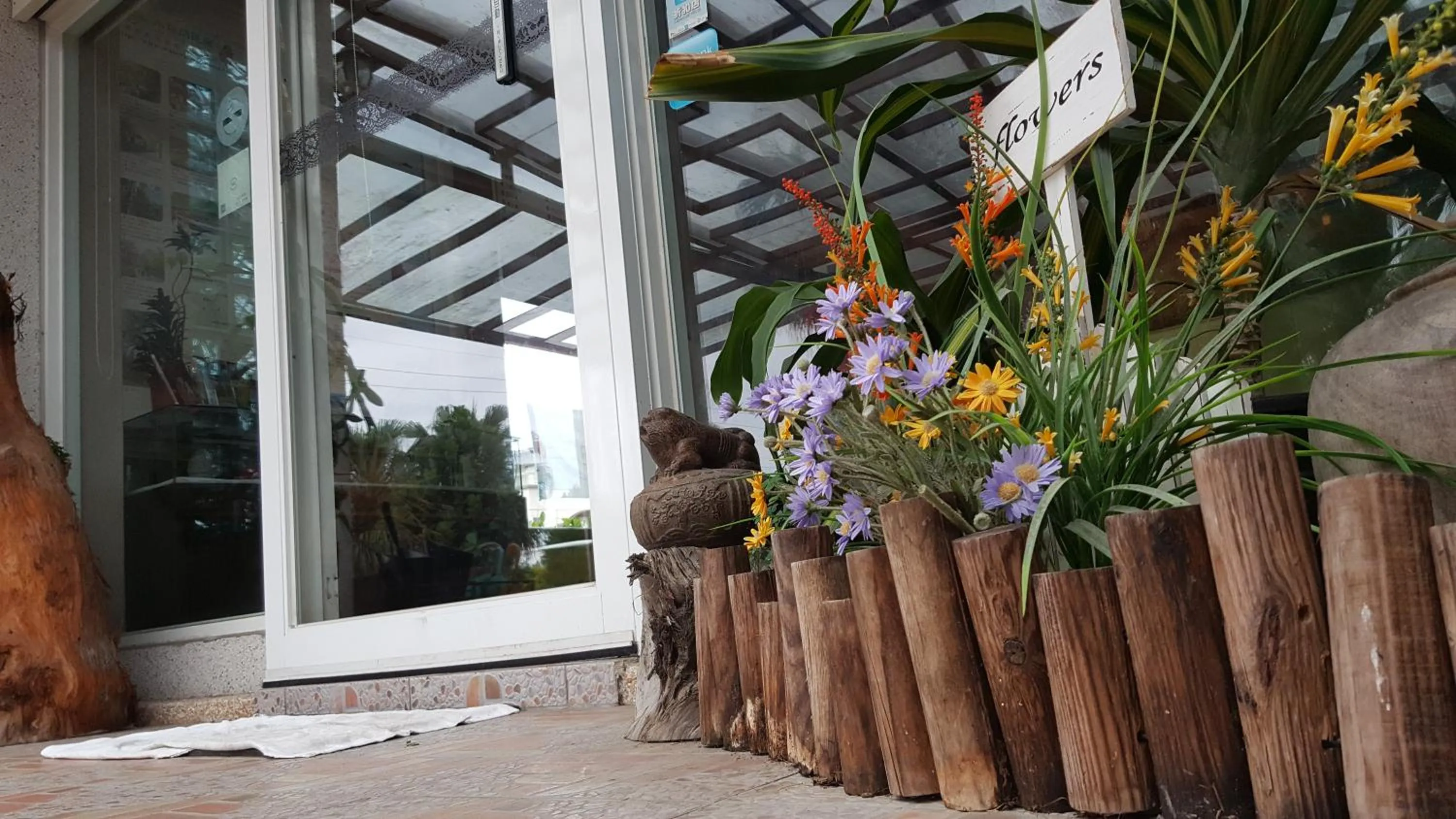 Facade/entrance in The House of Water