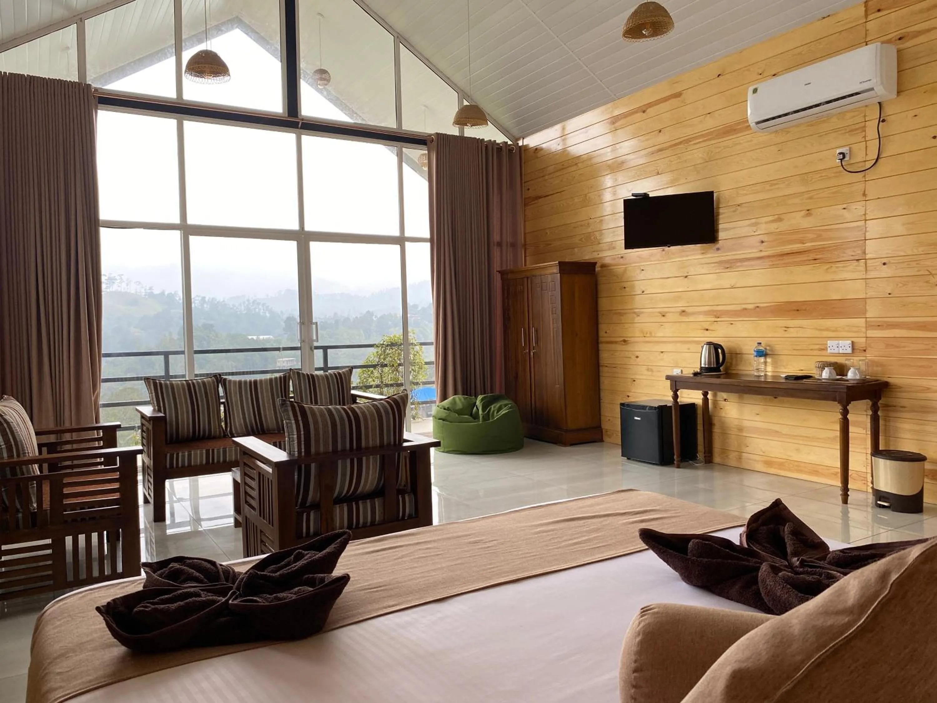 TV and multimedia in Ella Dream Mount