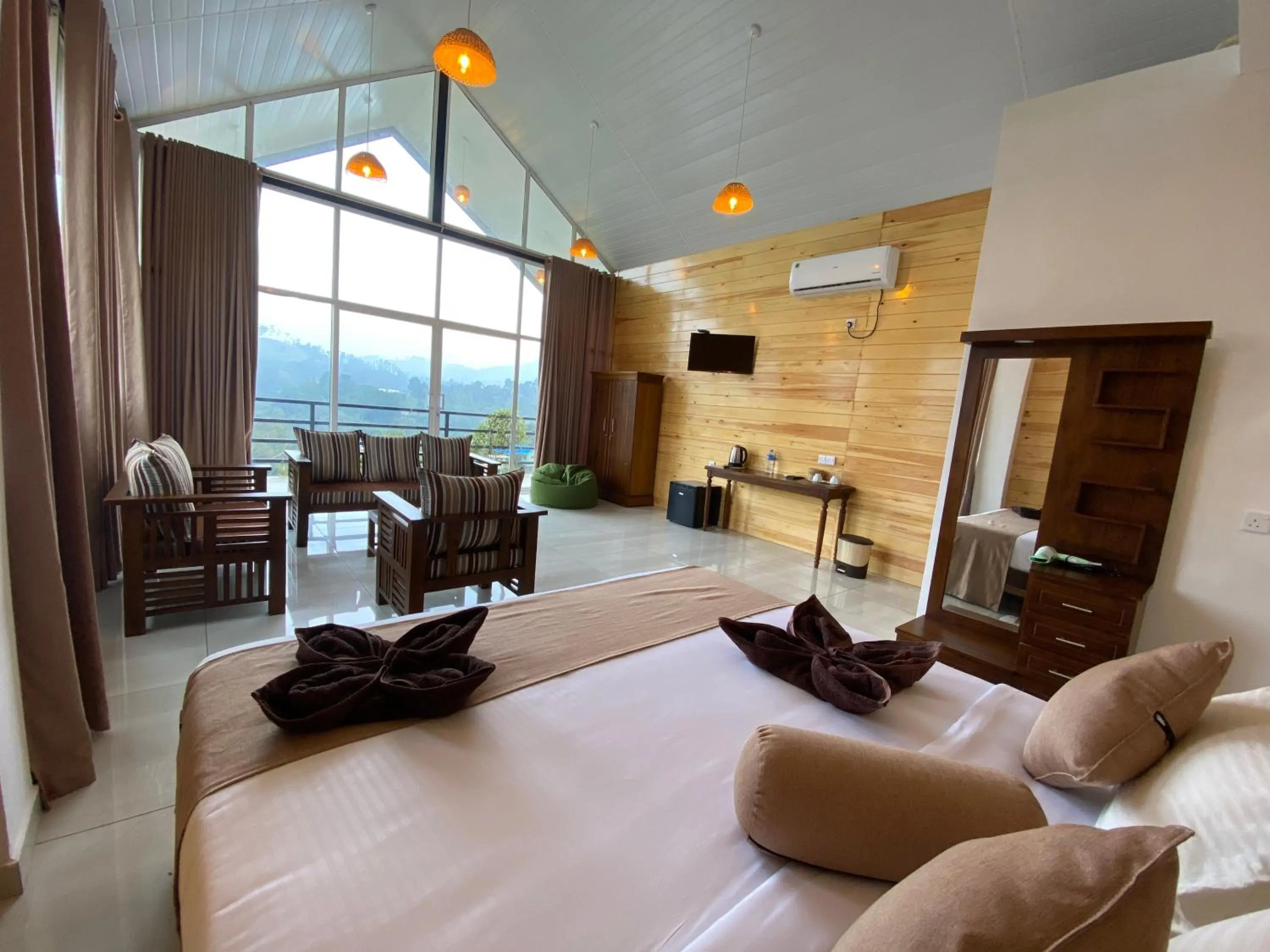 TV and multimedia in Ella Dream Mount