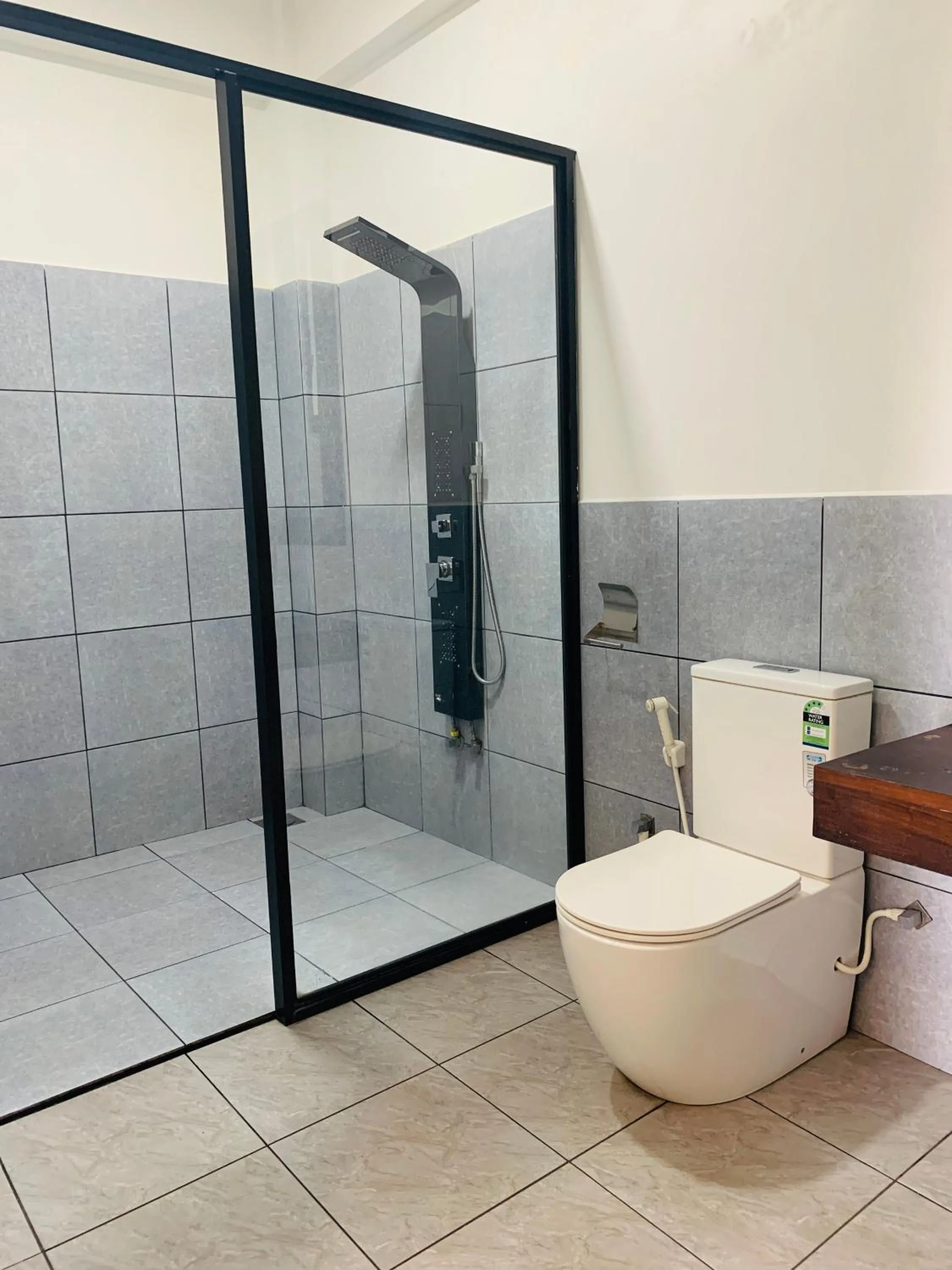 Shower in Ella Dream Mount