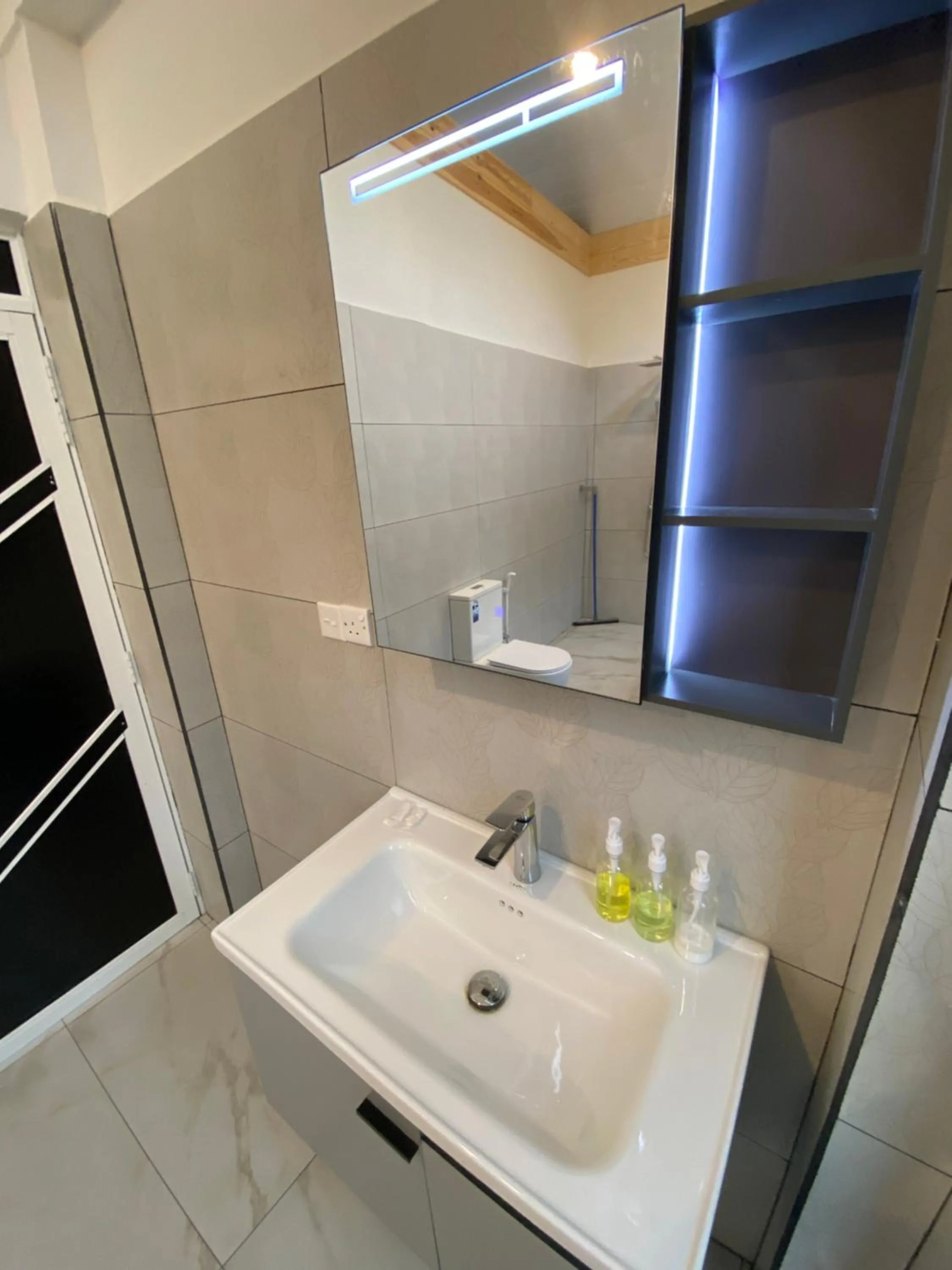 Shower in Ella Dream Mount