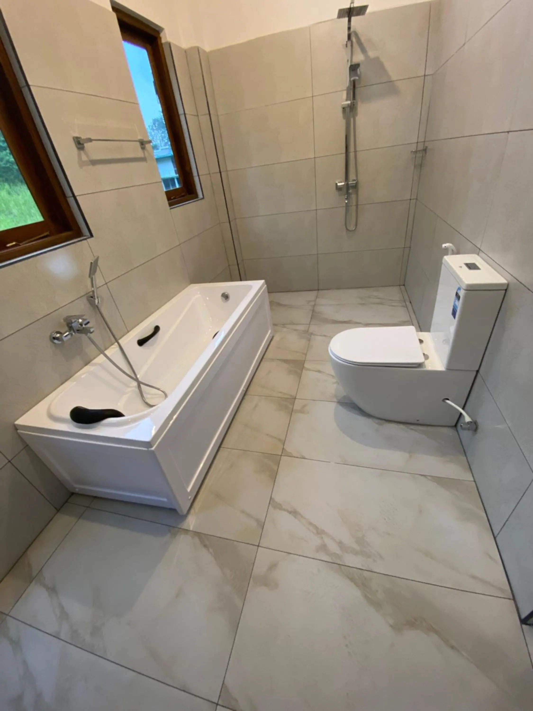 Shower in Ella Dream Mount