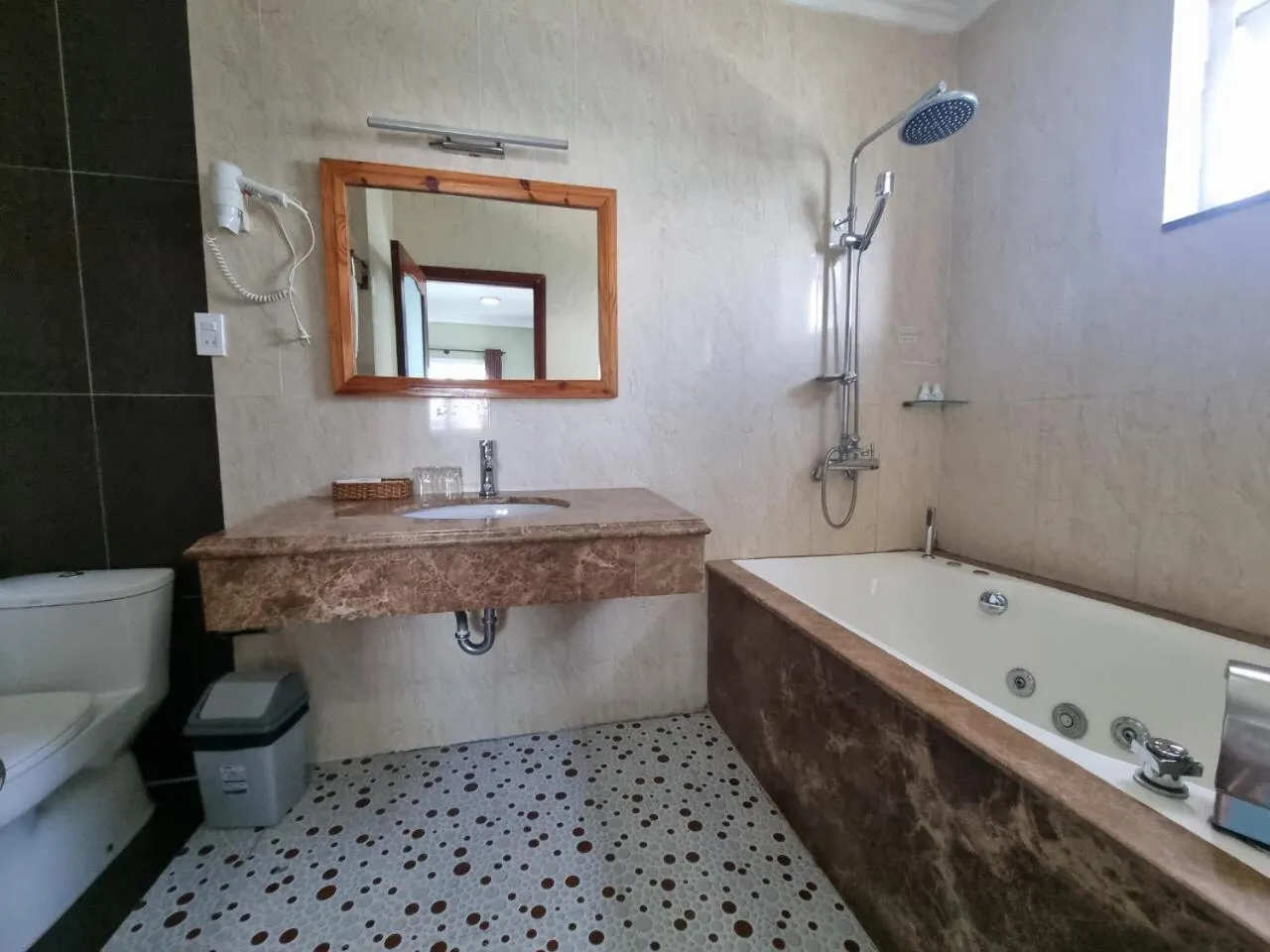 Shower in Ngoc Chau Phu Quoc Hotel