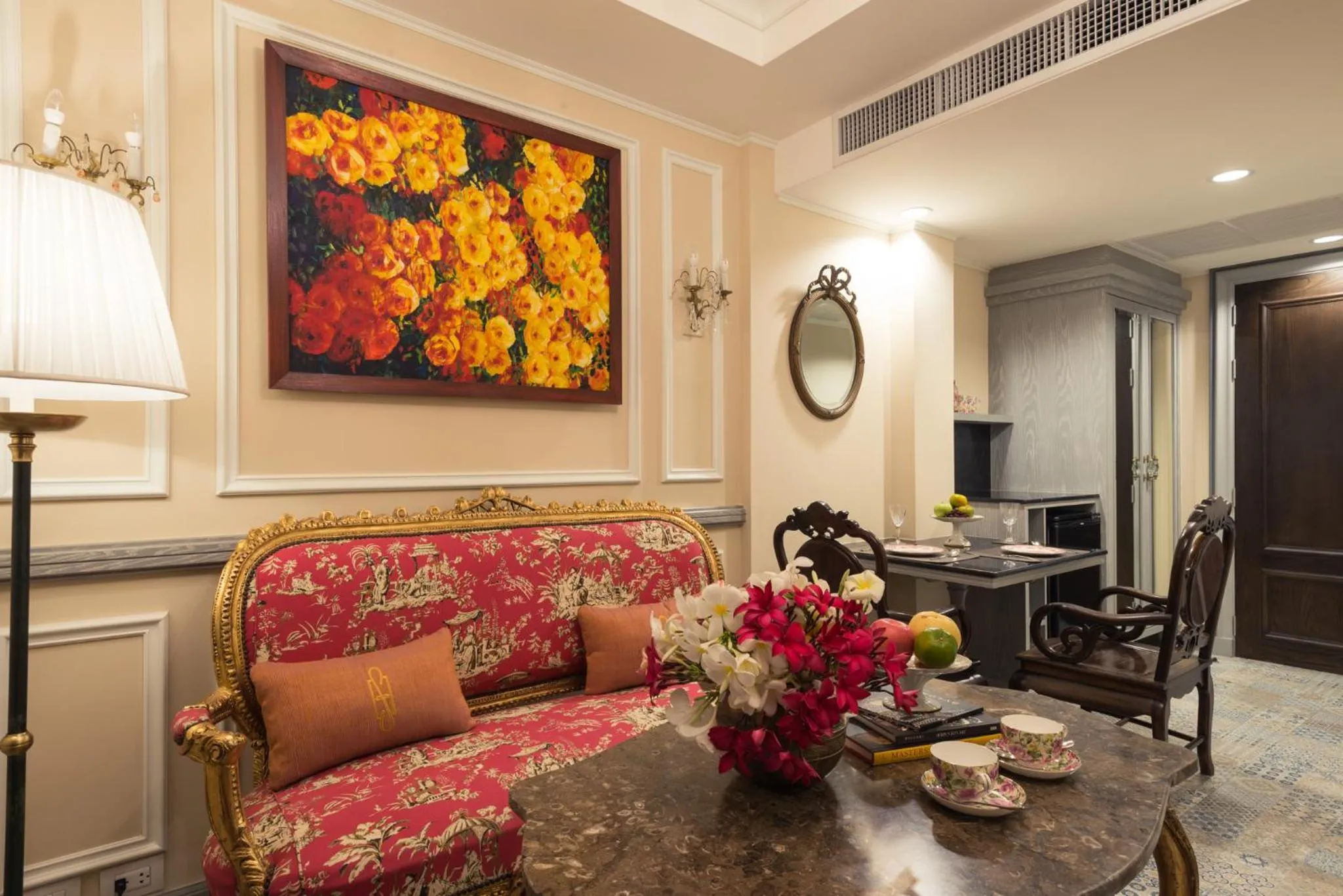 Living room in Sara's Hotel