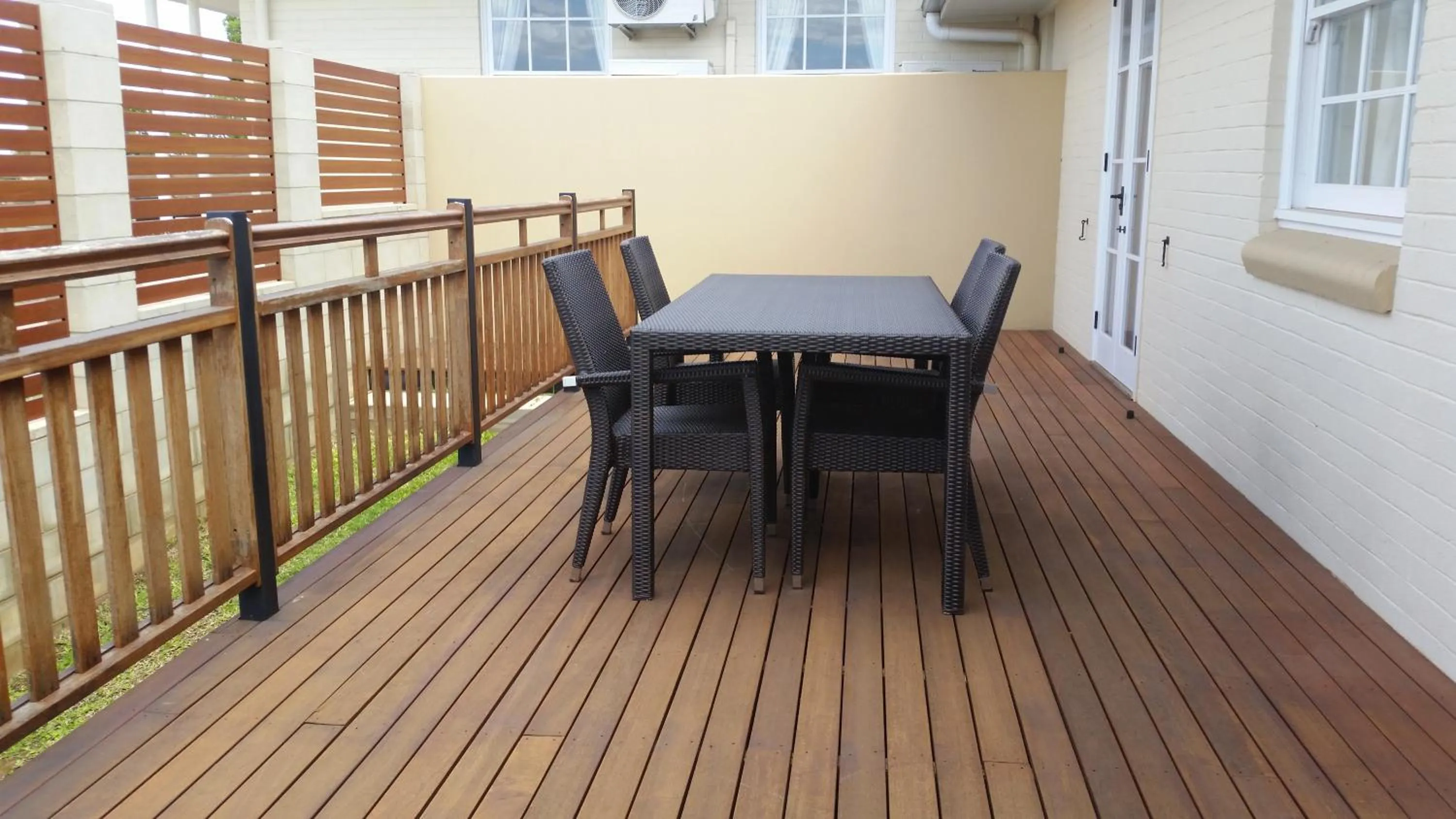 Balcony/Terrace in Kernow - Minimum age 18