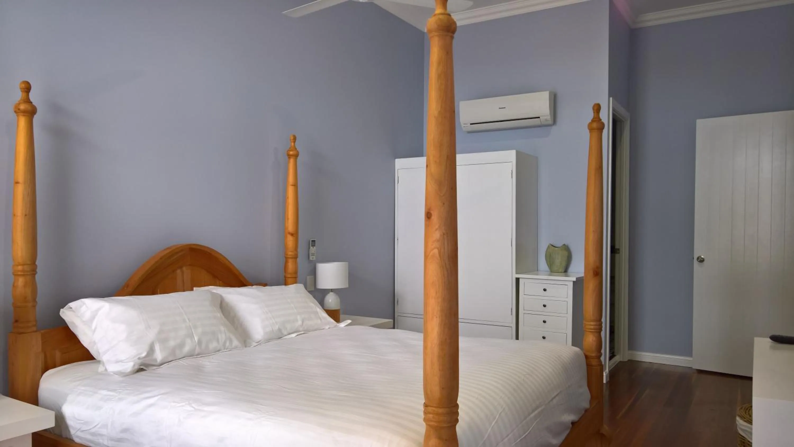 Bed in Kernow - Minimum age 18