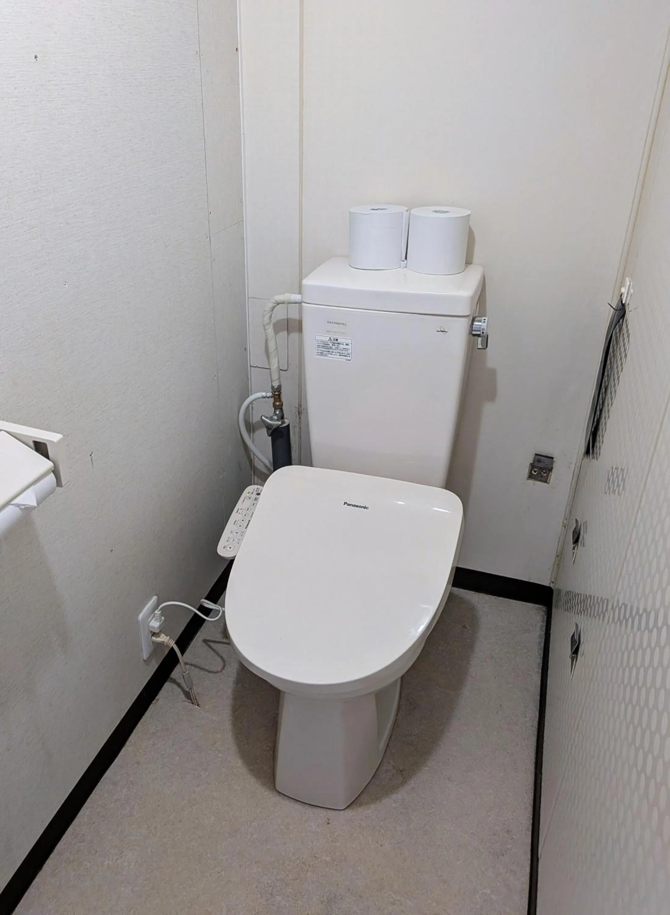Toilet in Hotel Madam Mirei