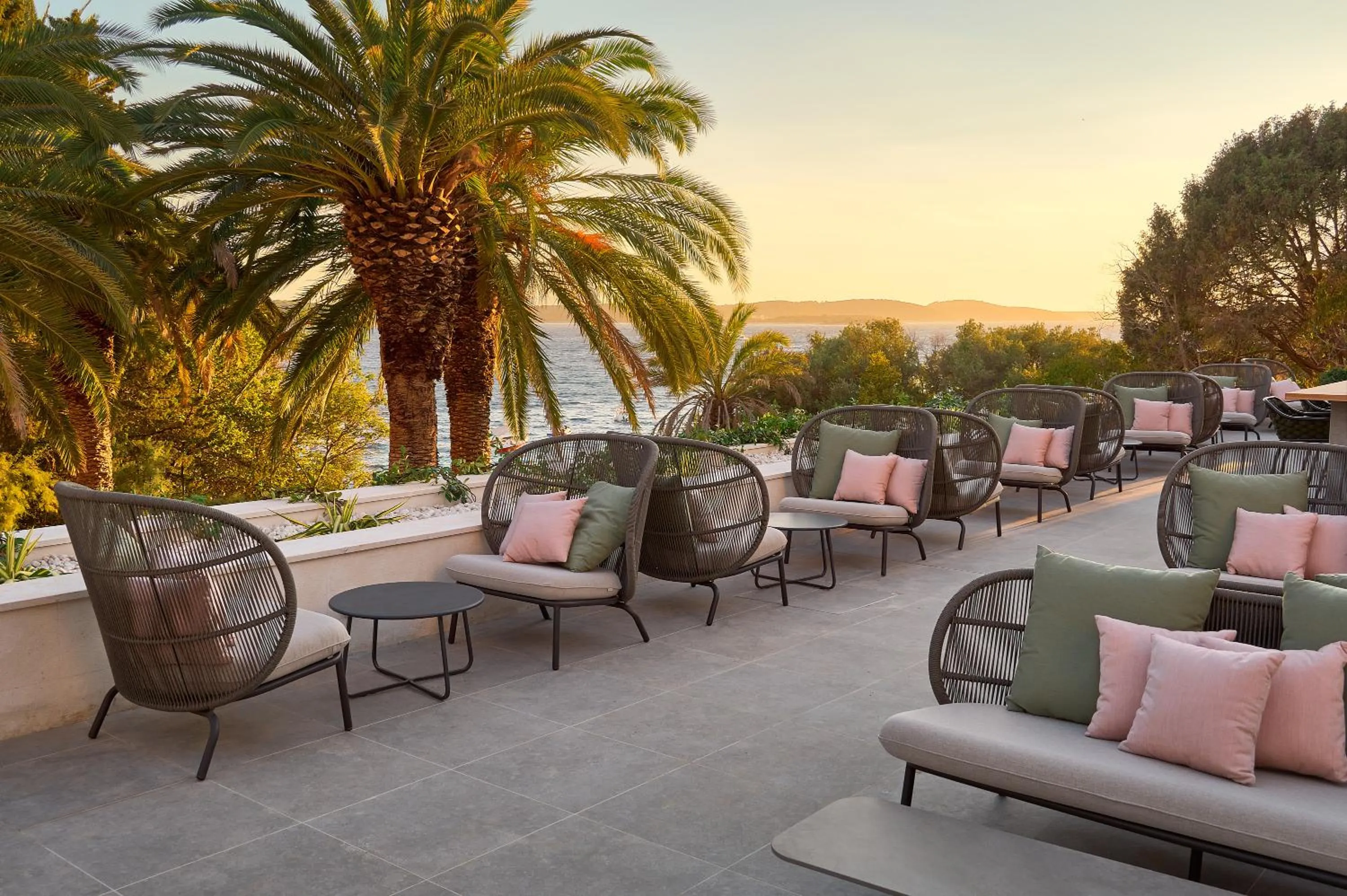 Food and drinks in Hotel Moeesy, Blue & Green Oasis - Adults Only