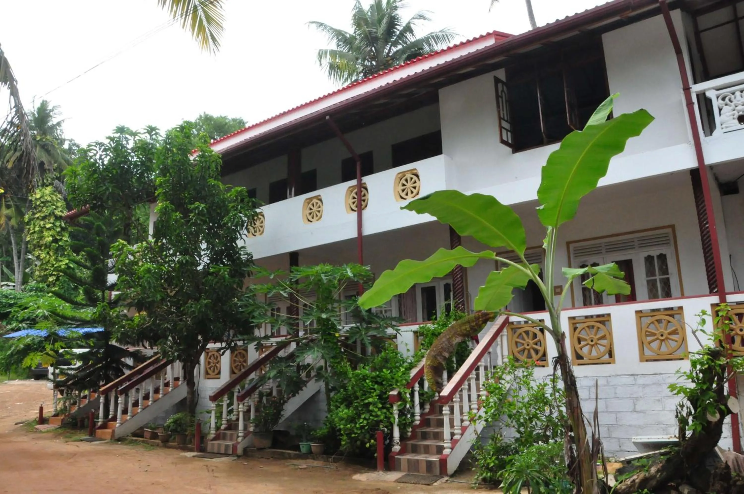 Facade/entrance in Mama's place Mirissa