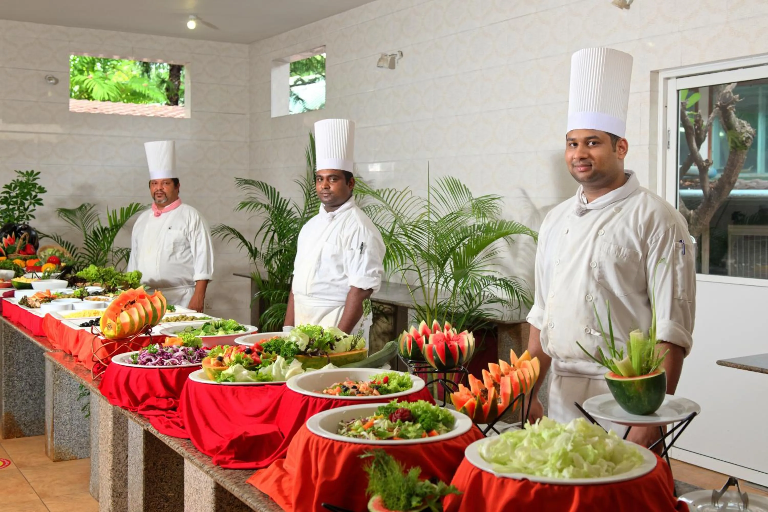 Restaurant/places to eat in Embudu Village Maldives