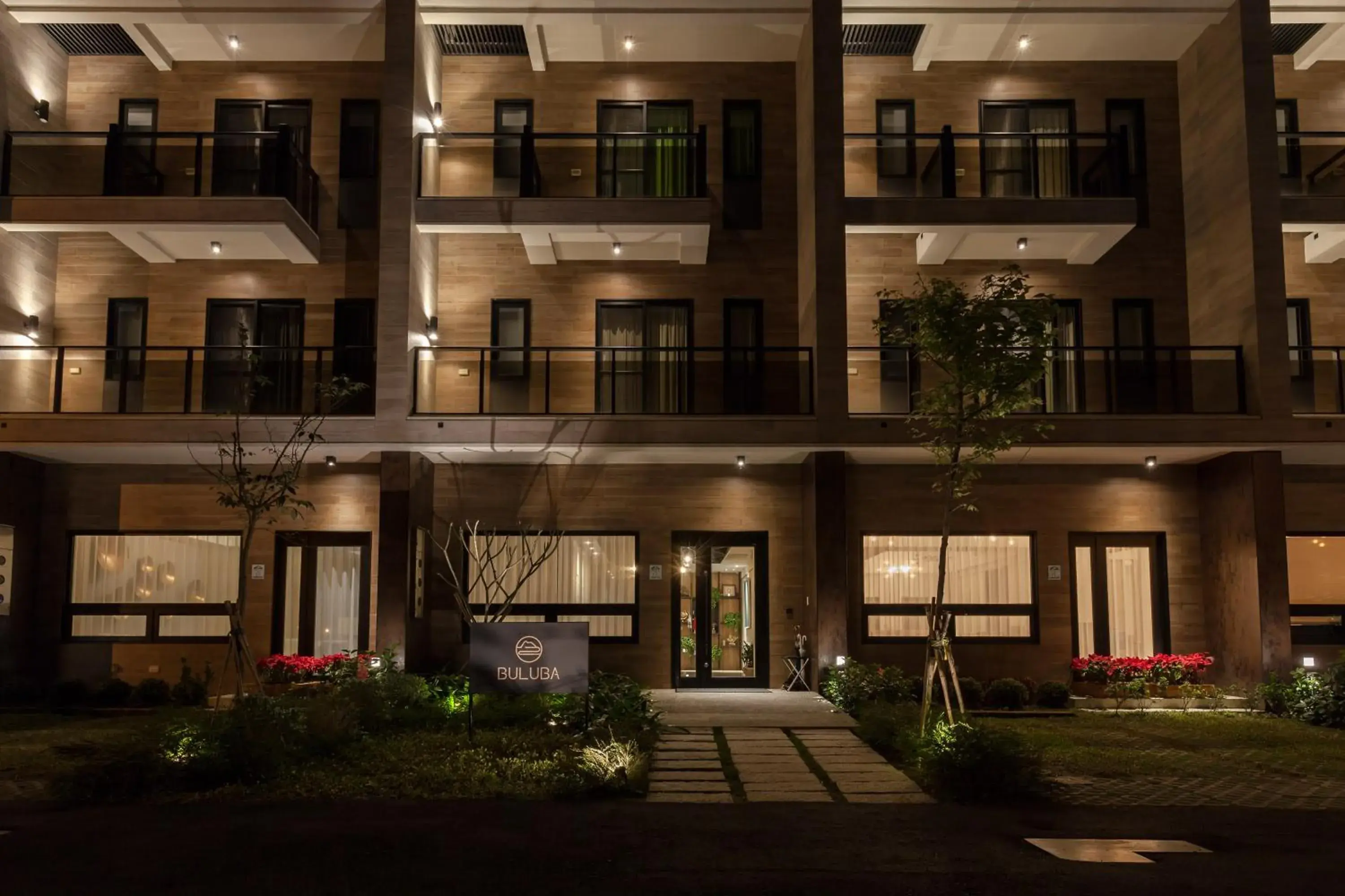 Facade/entrance in Buluba Facade/entrance in Buluba